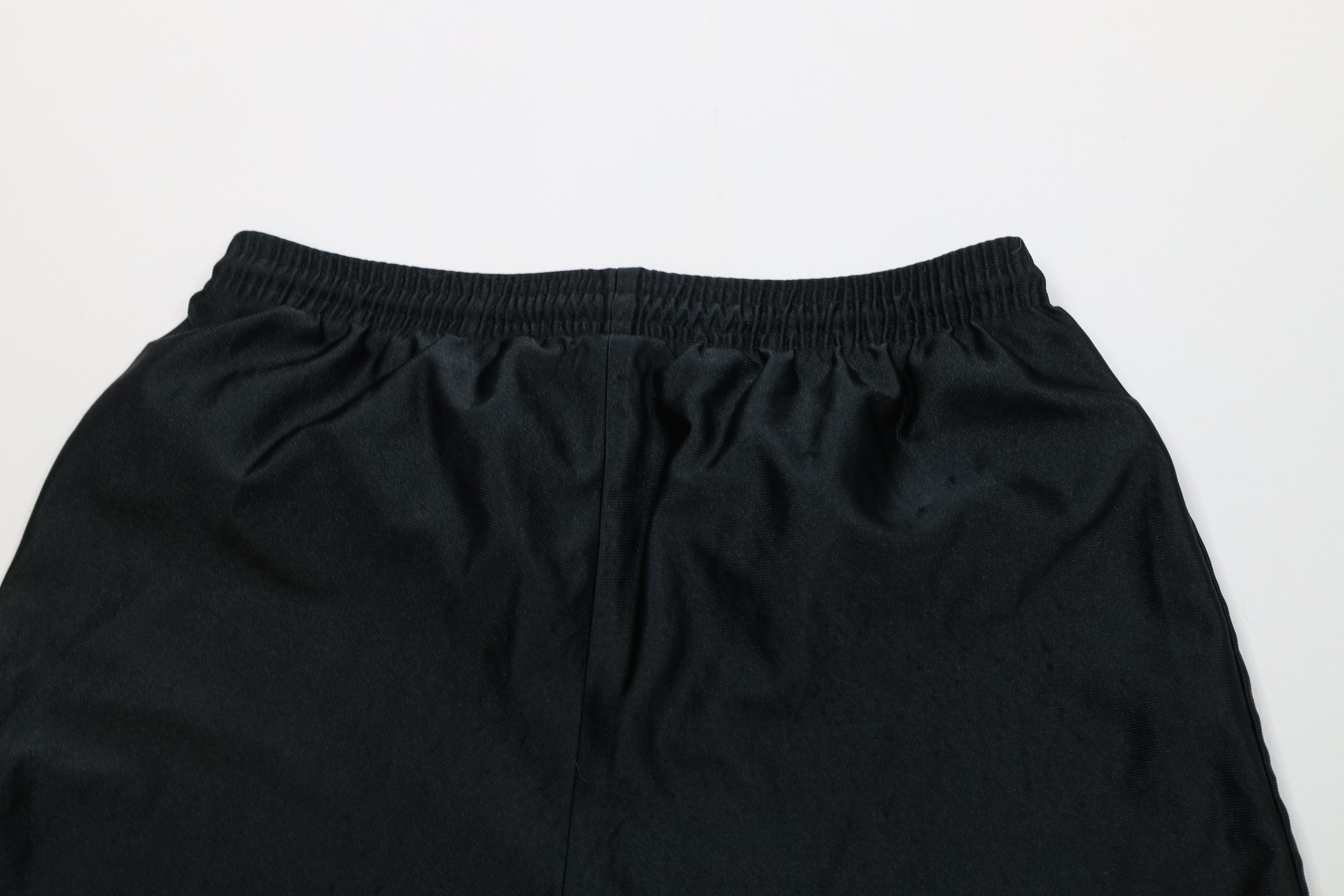 Vintage Vintage 90s Streetwear Silky Nylon Basketball Shorts Black Size US 32 / EU 48 - 8 Thumbnail