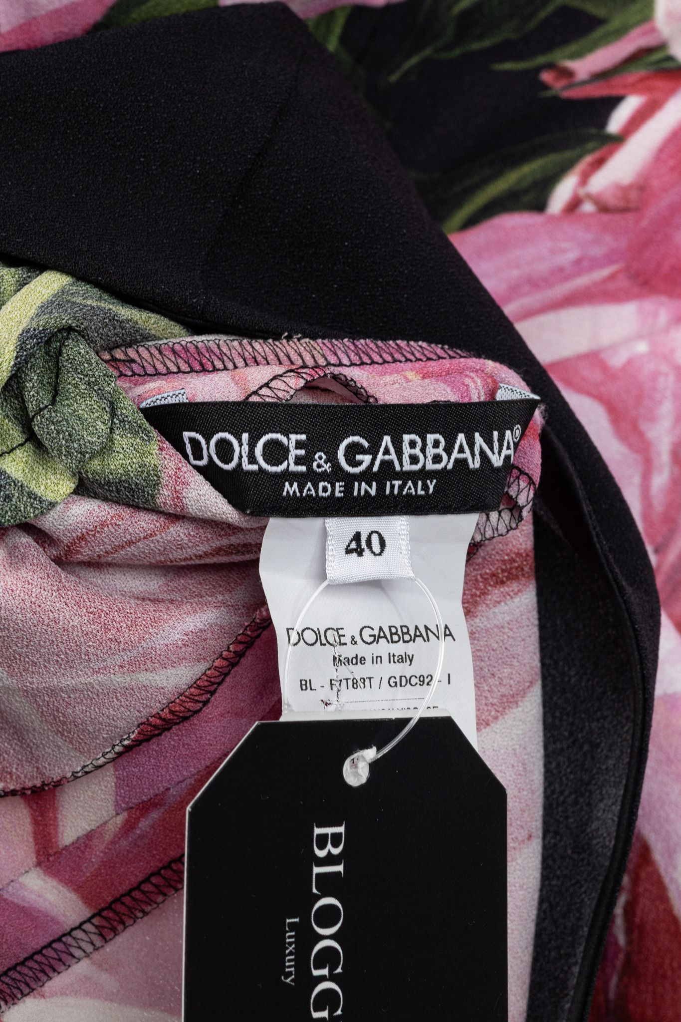 Dolce & Gabbana Dolce & Gabbana Nero Rose Floral Printed Crêpe Top Size S / US 4 / IT 40 - 8 Thumbnail