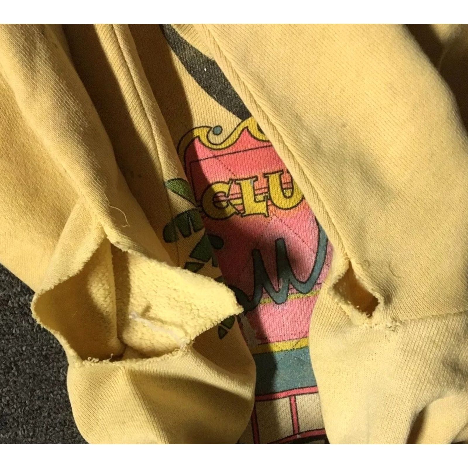 Quiksilver Vintage 80s Surf Thrashed Distress Sweatshirt XS Yellow - Striped - Quiksilver Size US XS / EU 42 / 0 - 4 Thumbnail