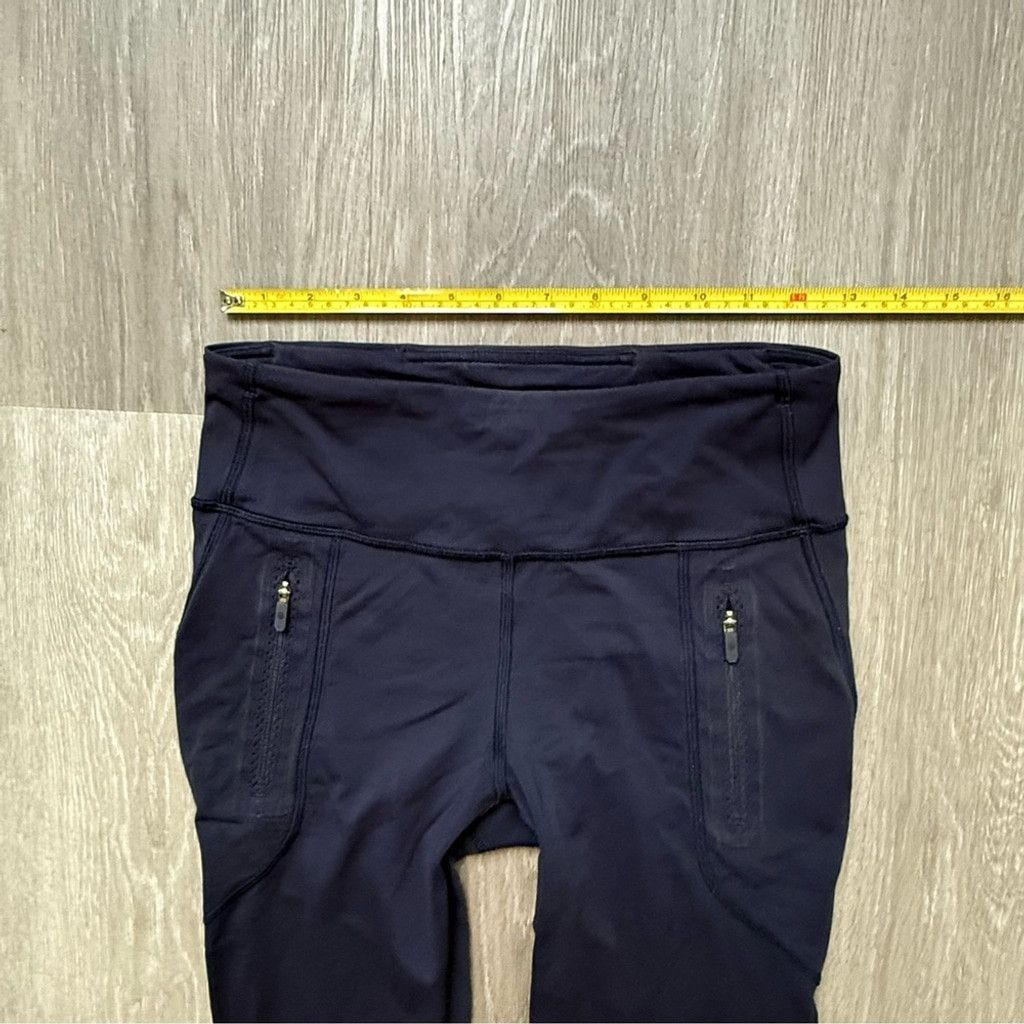 Lululemon Lululemon Athletica Invigorate 7/8 Navy Leggings Size 28" / US 6 / IT 42 - 3 Thumbnail
