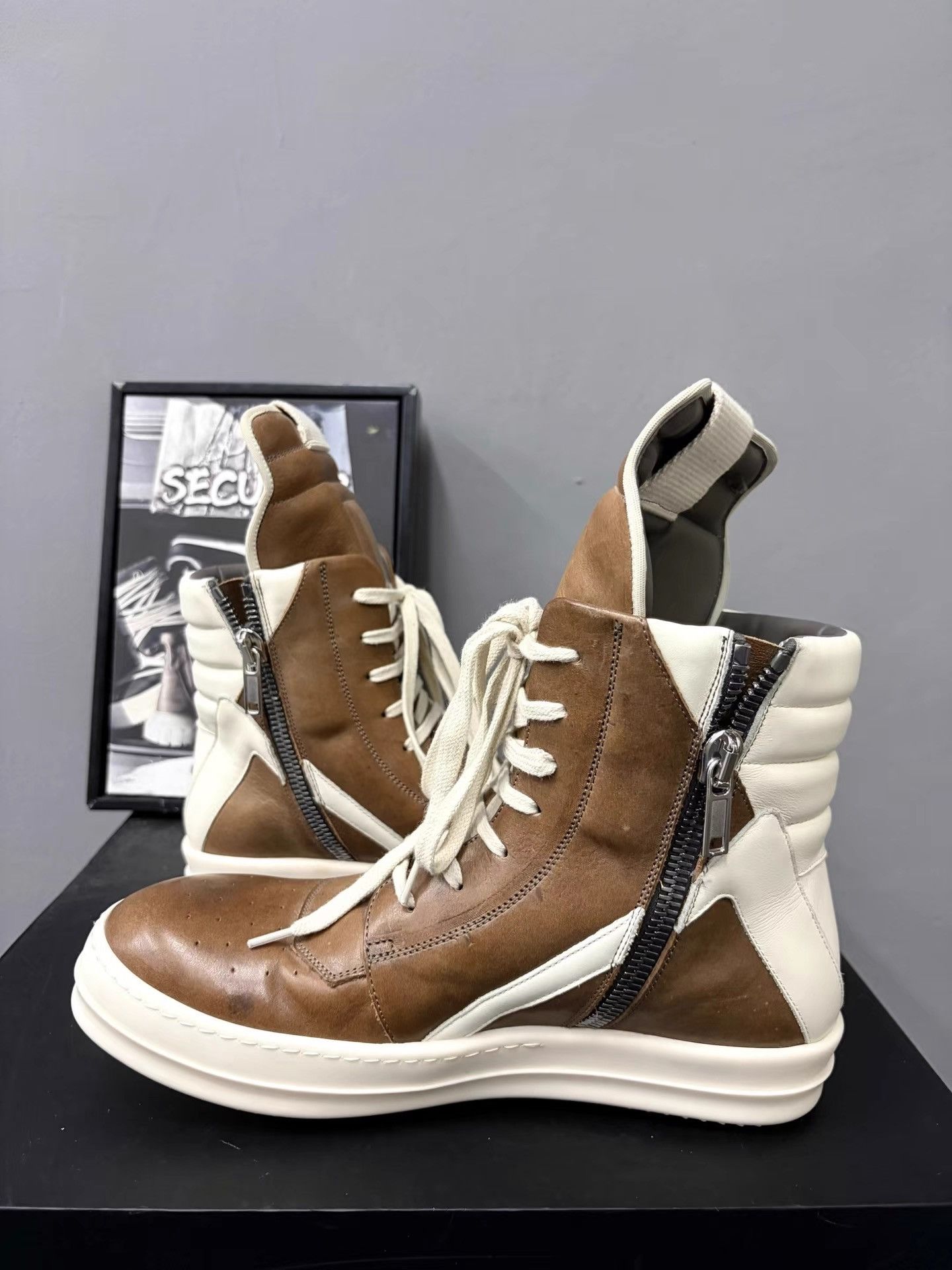 Rick Owens Rick Owens 22SS Geobasket Inverted Triangle High-Tops K34 Size US 8 / EU 41 - 5 Thumbnail