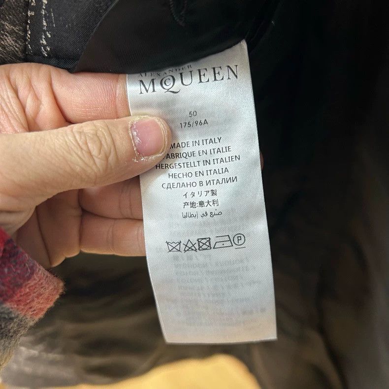 Alexander McQueen Alexander Mcqueen Black graffiti suit Size 50R - 4 Thumbnail