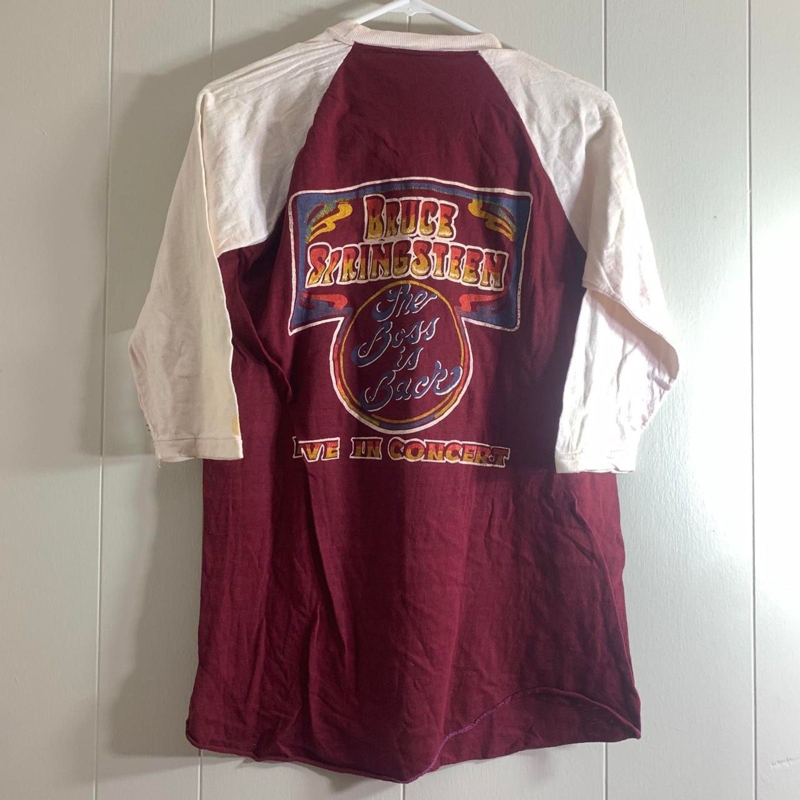 Vintage 80's BRUCE SPRINGSTEEN The Boss Is Back 3/4 sleeve tee shirt Size US L / EU 52-54 / 3 - 6 Thumbnail