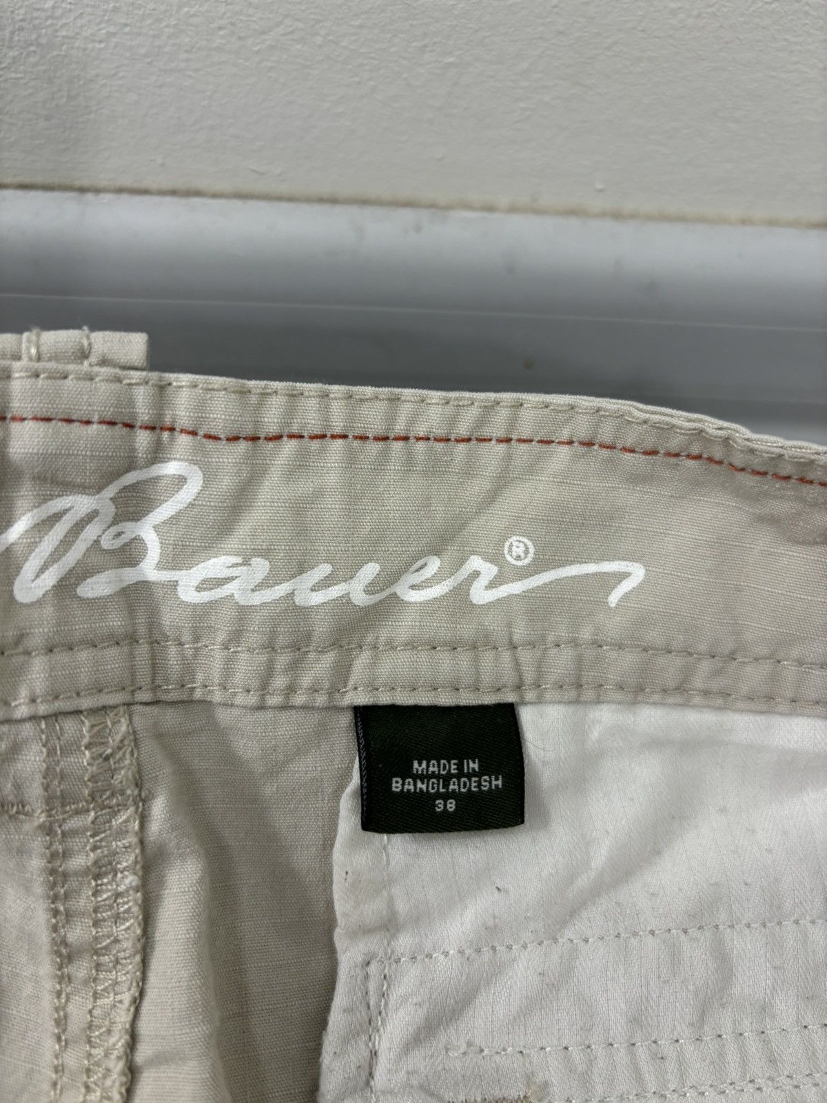 Eddie Bauer Eddie Bauer 2000s Wide-Leg Utility Hype Baggy Cargo Shorts Size US 38 / EU 54 - 12 Thumbnail