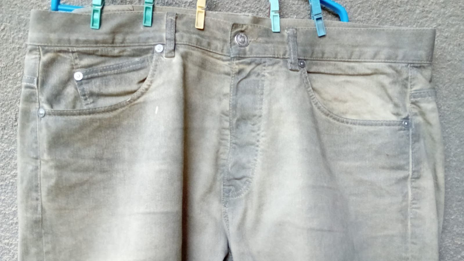 Alexander McQueen × Swagger Alexander Mcqueen Gray Antiqued Dust Durt Wash Jeans Size US 36 / EU 52 - 1 Thumbnail