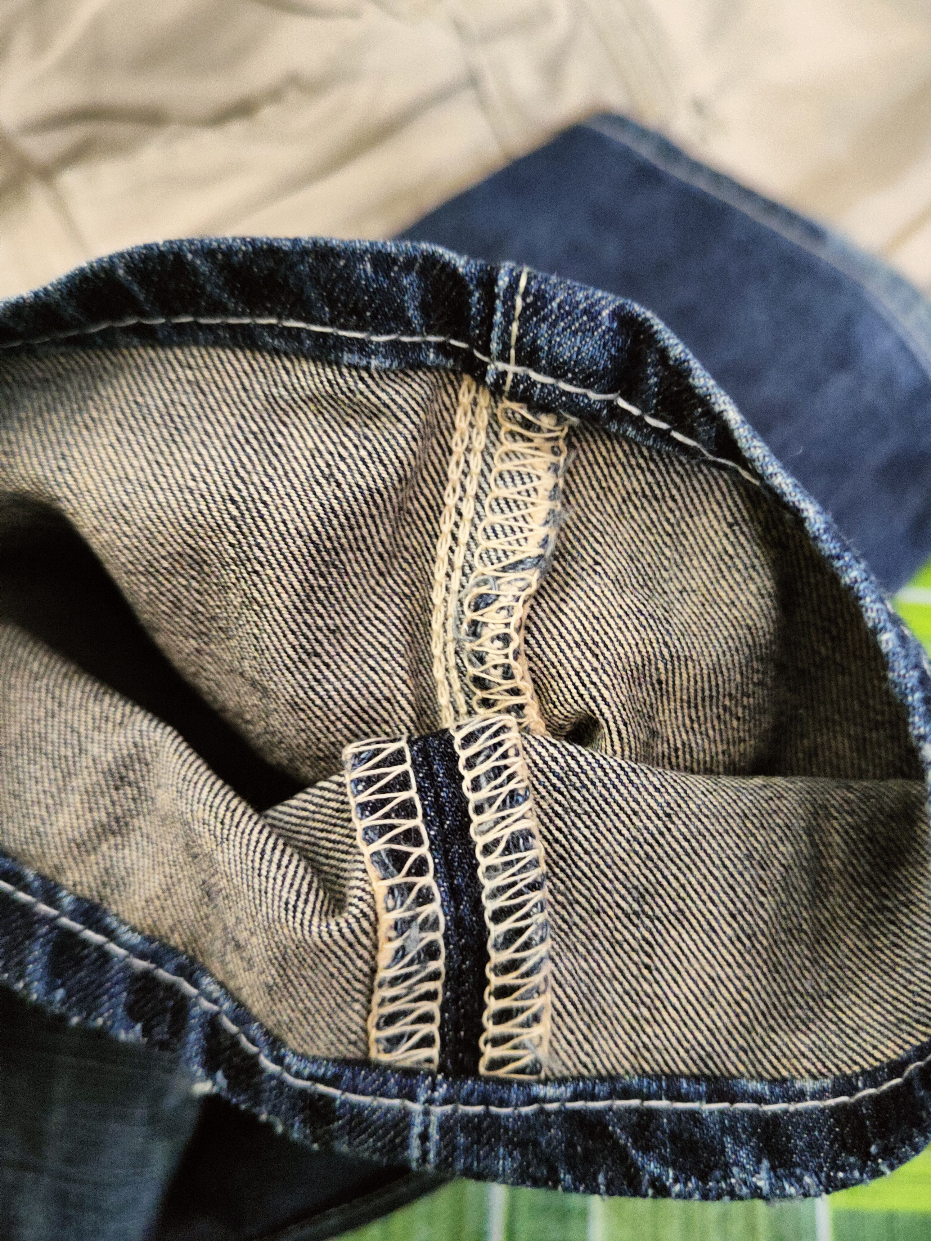 Levi's Levi's Dark Blue Distressed Ripped Jeans #S2839 Size US 31 - 14 Thumbnail