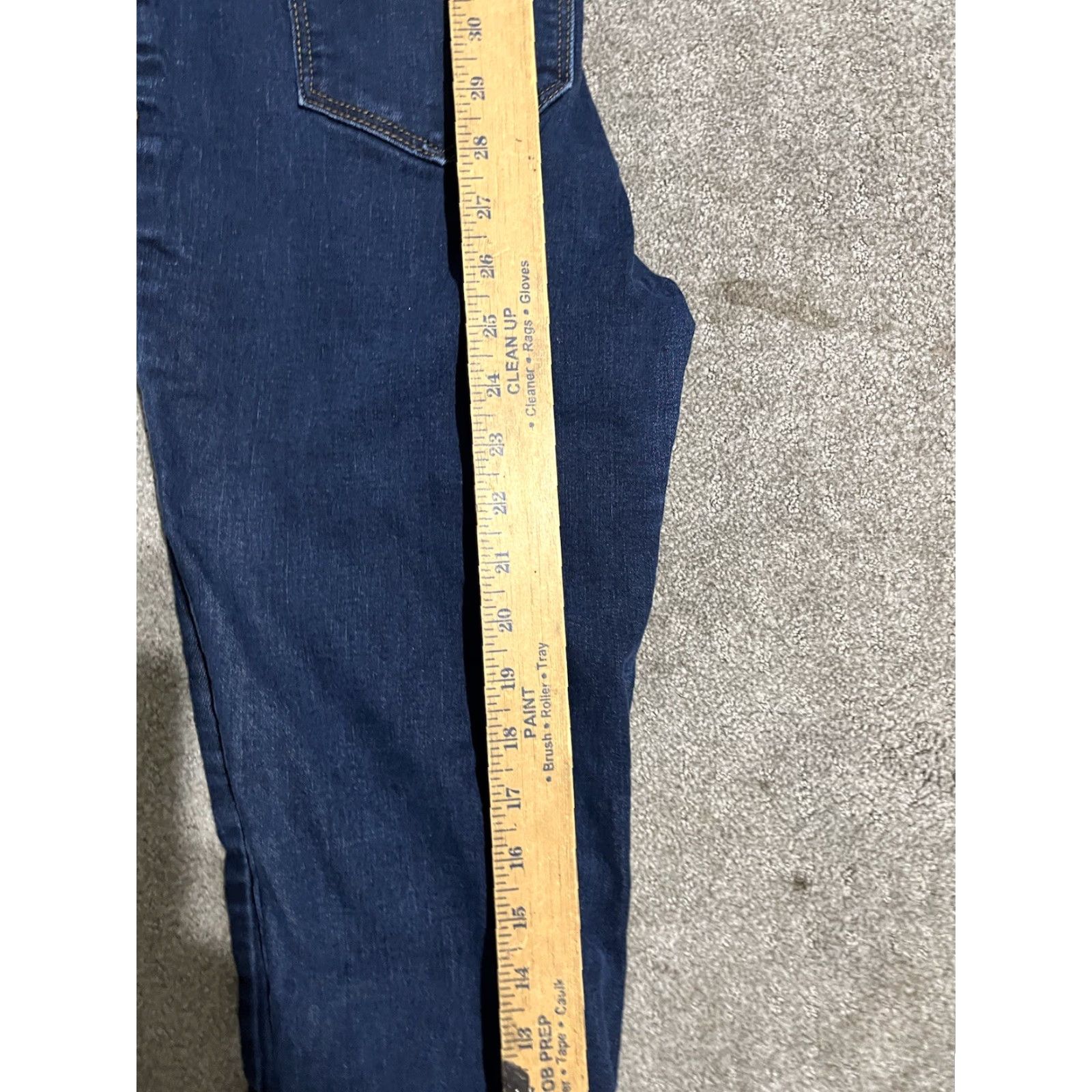 Old Navy VINTAGE Old Navy Rockstar Super Skinny Jeans Womens Size 10 Regular Hi rise Blue Cotton Polyester Spandex Slim Classic Pattern 30 in Inseam 30 in Size 32" / US 10 / IT 46 - 7 Thumbnail