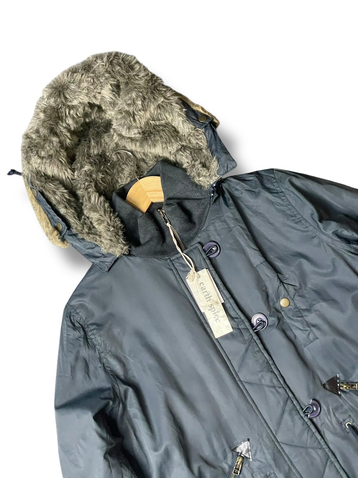 Japanese Brand × Vintage Earth Spice Brand Fur Hooded Long Jacket (113) Size US L / EU 52-54 / 3 - 5 Thumbnail