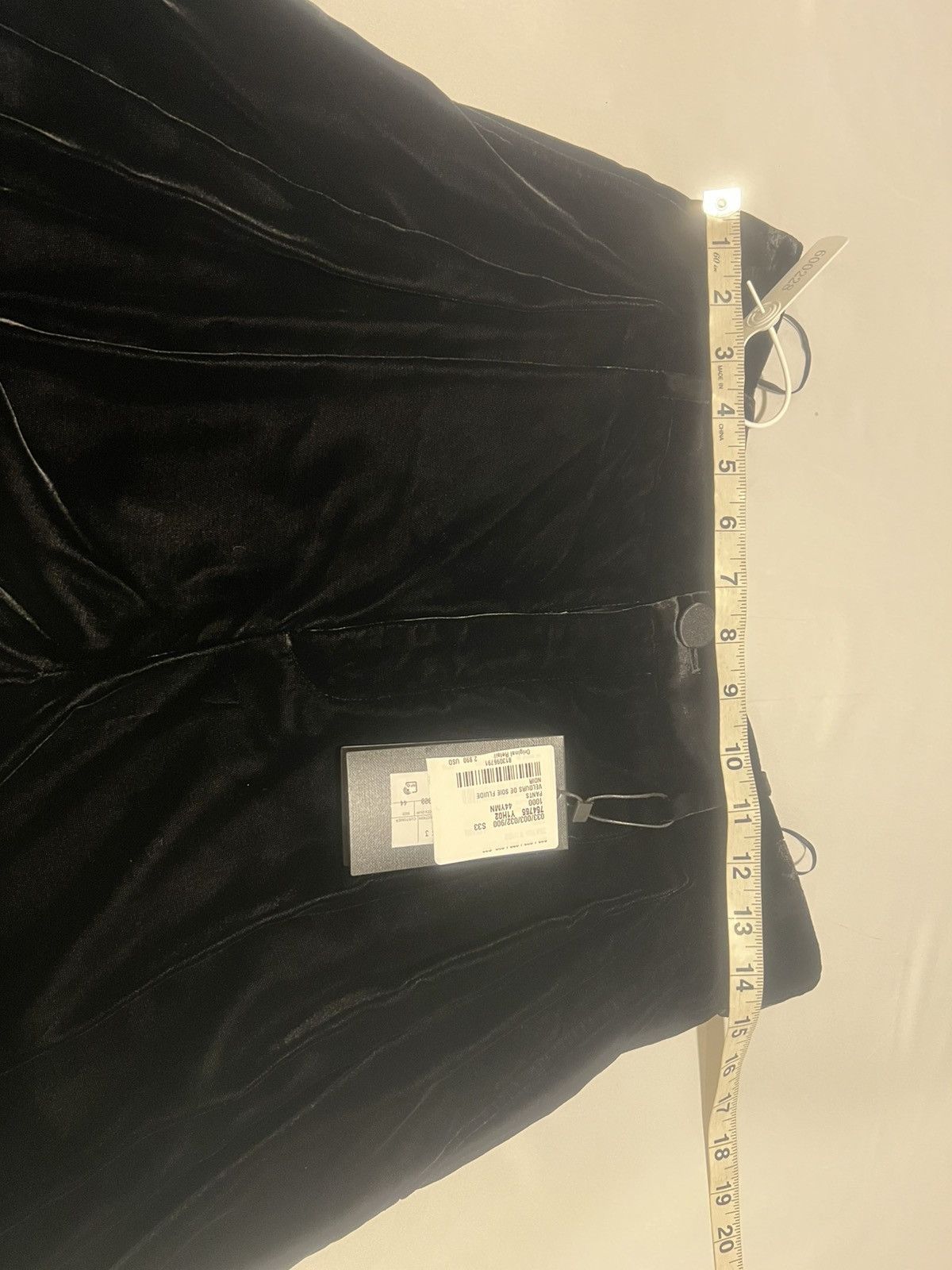 Saint Laurent Paris Saint Laurent wide leg velvet pants. 44/28. $2890 Size US 30 / EU 46 - 7 Thumbnail