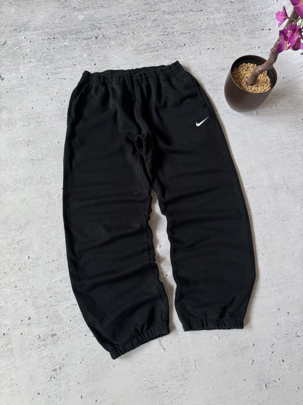 Nike × Vintage NIKE VINTAGE Y2K OVERSIZE BAGGY FIT PANTS SWEATPANTS Size US 34 / EU 50 - 1 Thumbnail