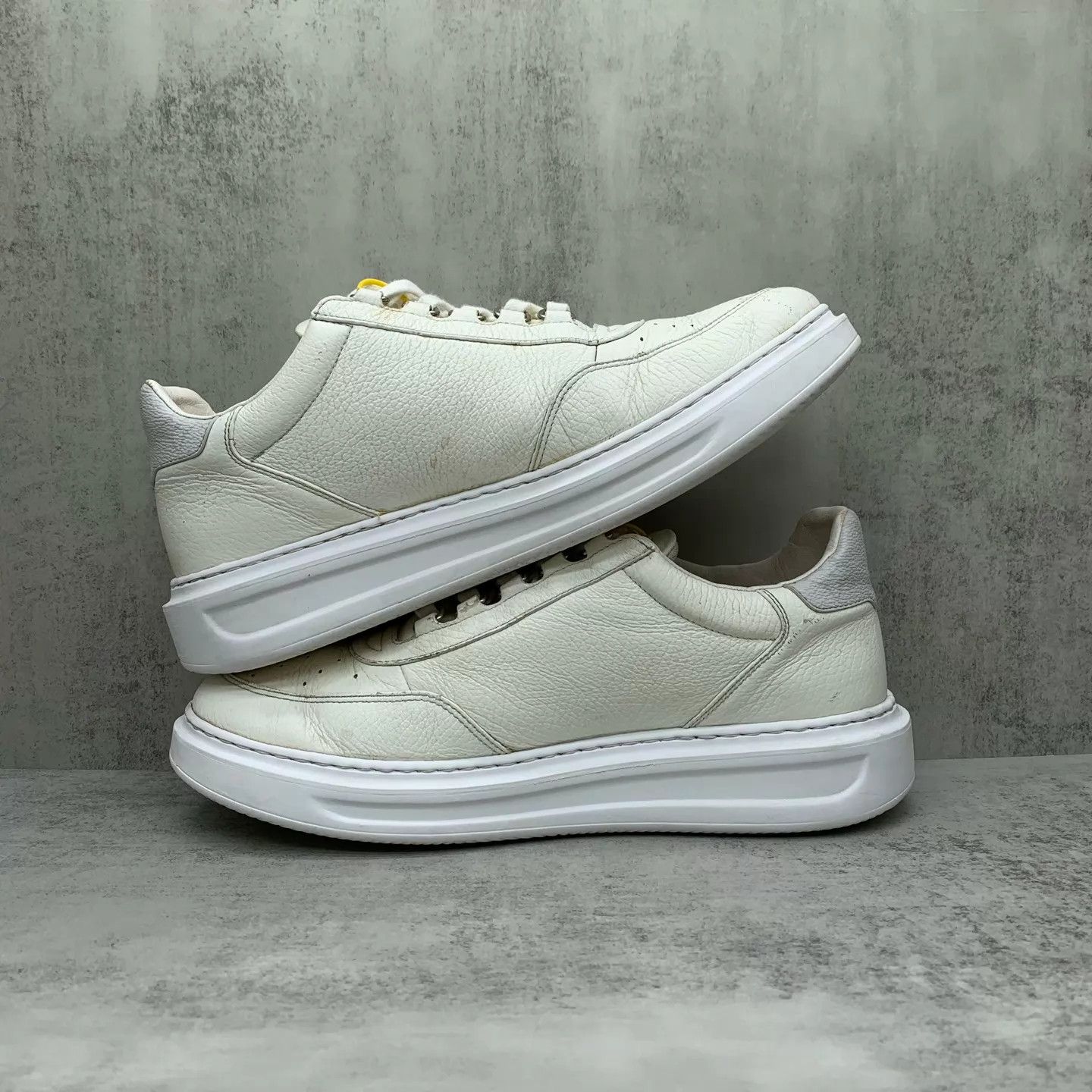 Louis Vuitton Lv Beverly White Sneakers 41 9/10 Size US 8 / EU 41 - 3 Thumbnail