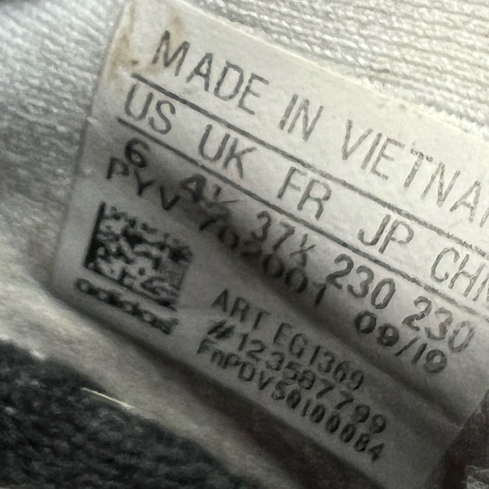 Adidas Adidas Ultraboost 20 Running Shoes ISS National Lab Women Size US 6 / IT 36 - 10 Thumbnail