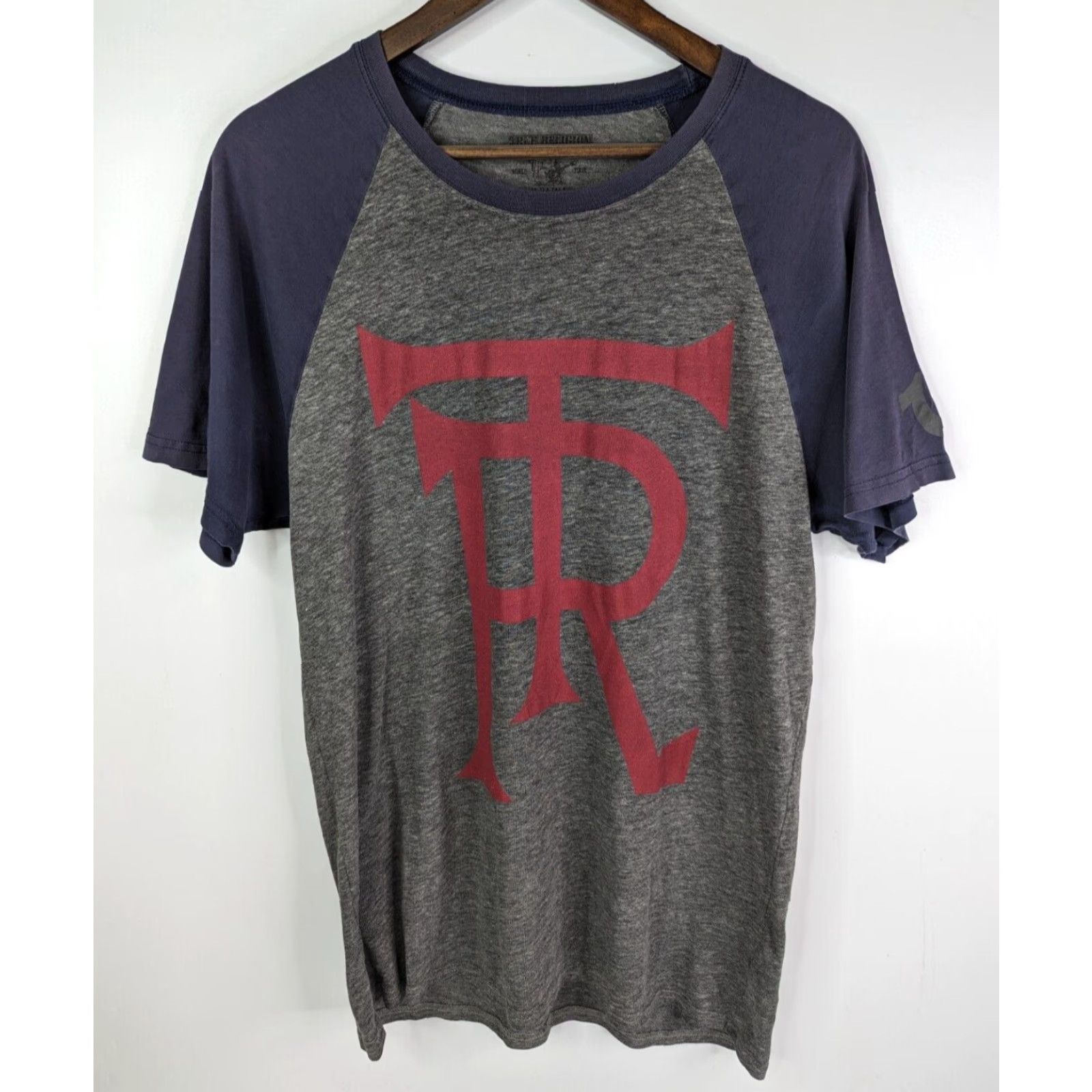 True Religion True Religion T-Shirt Crew Neck Raglan Buddha Gray Blue Mens Large Size L Short Sleeve Cotton Knit Logo All Seasons Vintage No Size US L / EU 52-54 / 3 - 2 Thumbnail