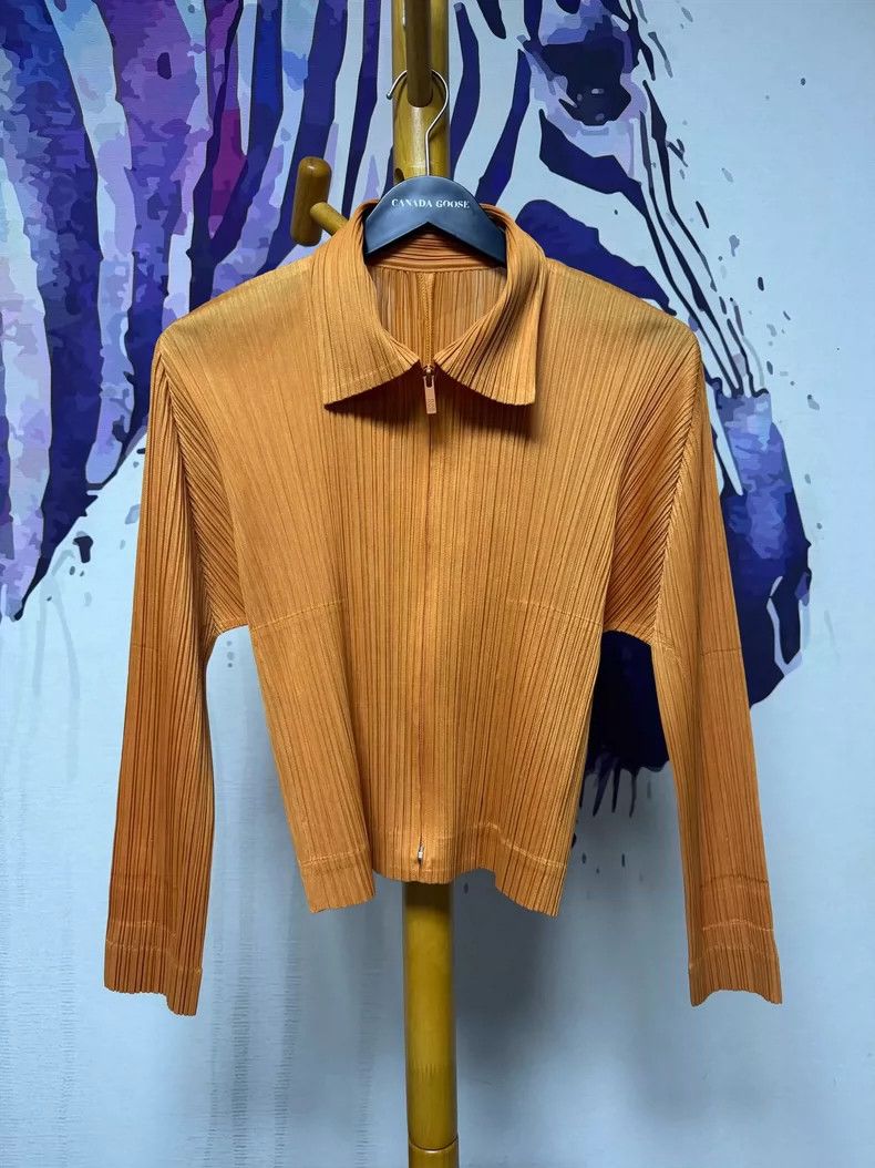 Issey Miyake Issey Miyake size:3 Yellow pleated zipper cardigan Size S / US 4 / IT 40 - 1 Thumbnail