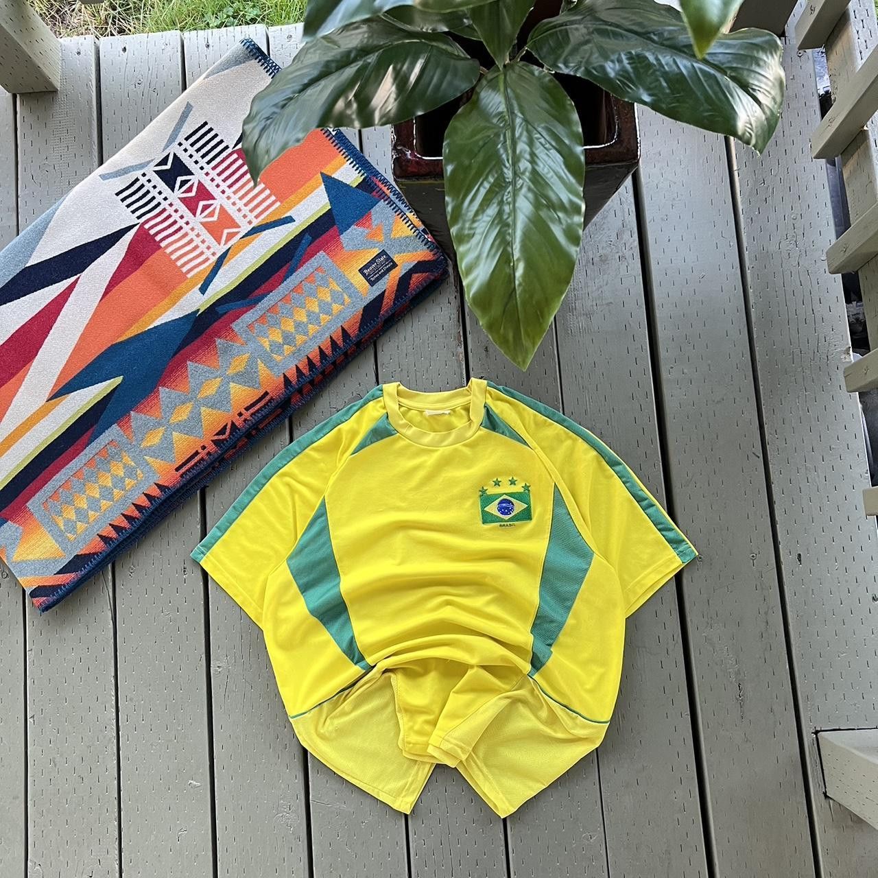 Vintage Vintage Brazil soccer jersey Brasil size XL Size US L / EU 52-54 / 3 - 3 Thumbnail