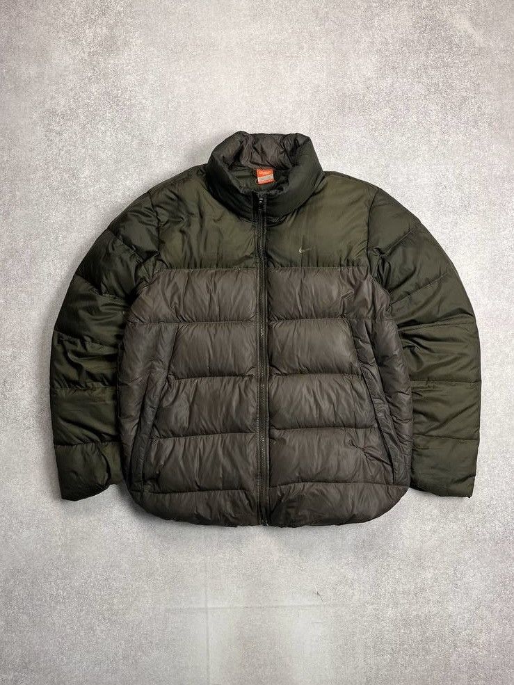 Nike Vintage Nike Swoosh Nylon Down Winter Puffer Jacket L Size US L / EU 52-54 / 3 - 1 Thumbnail