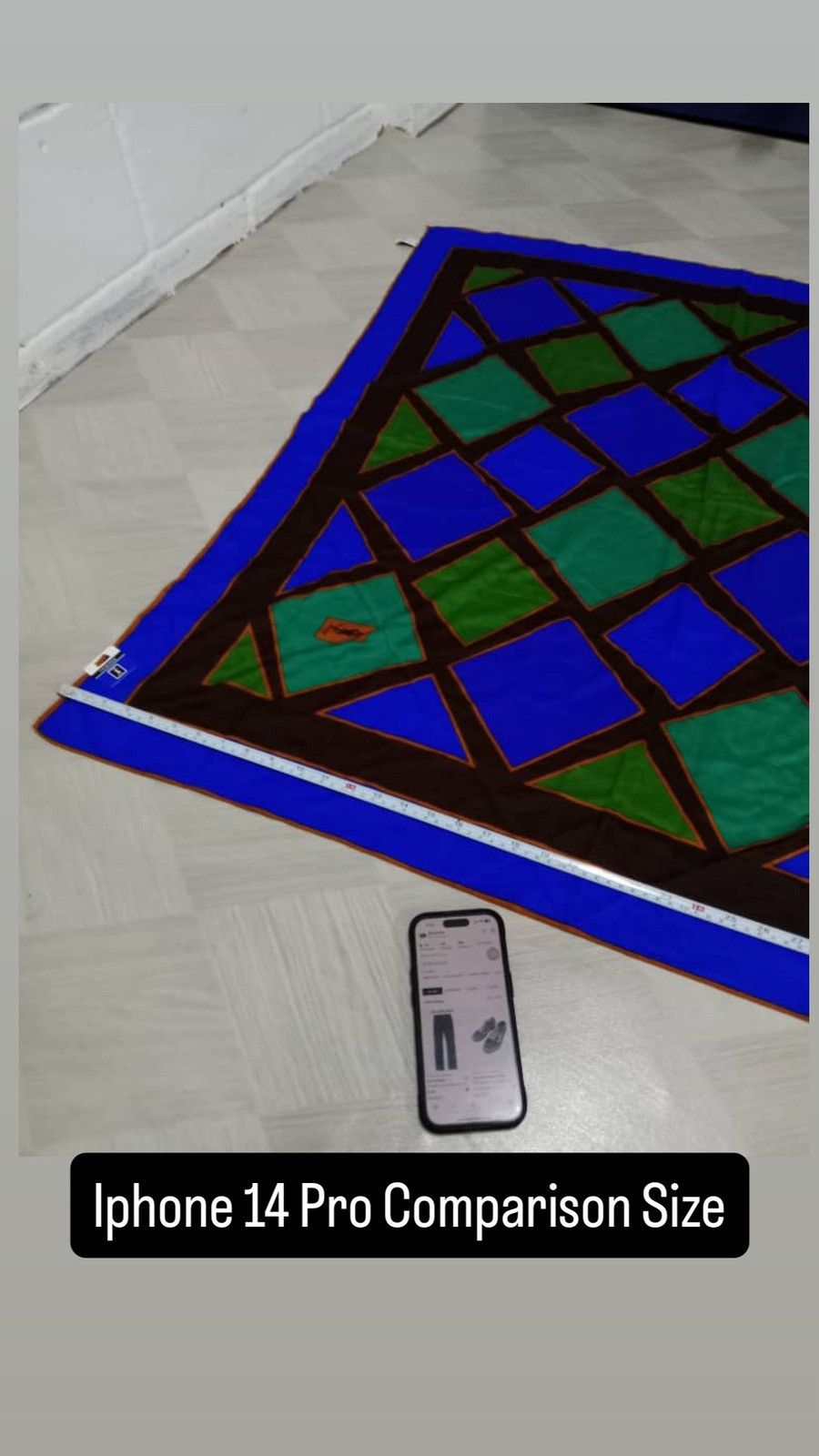 Yves Saint Laurent Vintage Yves Saint Laurent Fourlads Silk Scarves (Big Size) Size ONE SIZE - 11 Thumbnail