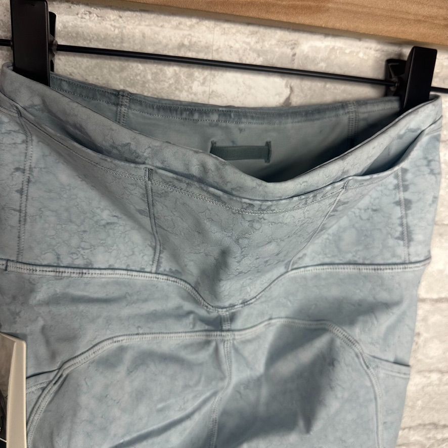 Lululemon Lululemon Fast and Free High Rise Short 10" Tie Dye NWT Size Size 26" / US 2 / IT 38 - 6 Thumbnail