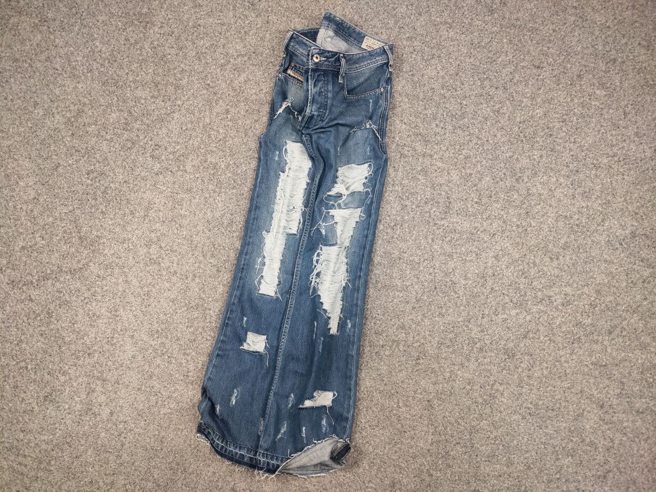 If Six Was Nine × Le Grande Bleu (L.G.B.) × Vintage Vintage Diesel If Six Was Nine style Distressed Flared Jeans Size US 30 / EU 46 - 3 Thumbnail