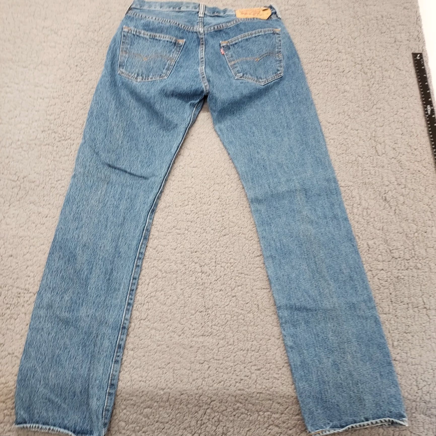 Levi's Levi's 501 Med Wash Jeans - Regular Denim 32x32 Button Fly Straight Mens 501 Series Blue Denim Jeans Size US 32 / EU 48 - 2 Thumbnail
