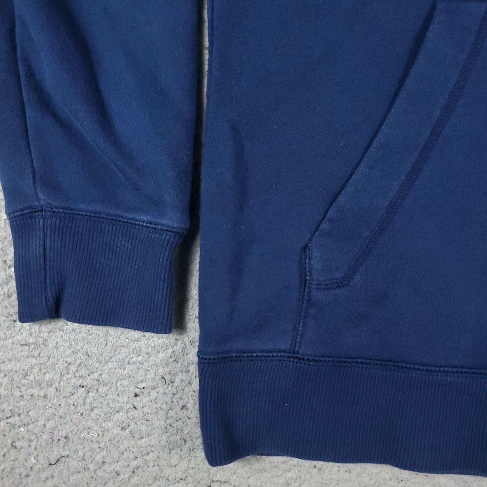 Under Armour VINTAGE Under Armour Hoodie Pullover Mens Medium Blue Fleece Logo Sports Casual Size US M / EU 48-50 / 2 - 3 Thumbnail