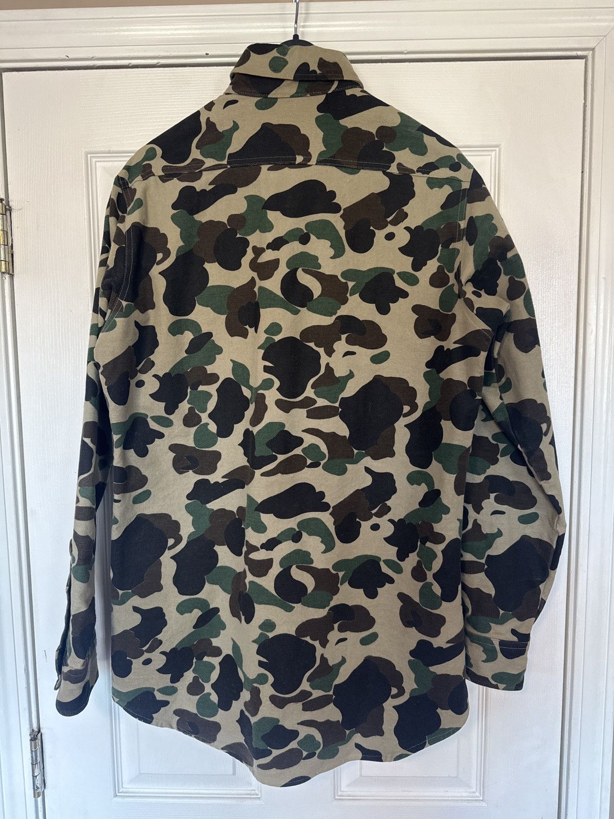 Carhartt Duck camo button up Size US L / EU 52-54 / 3 - 5 Thumbnail