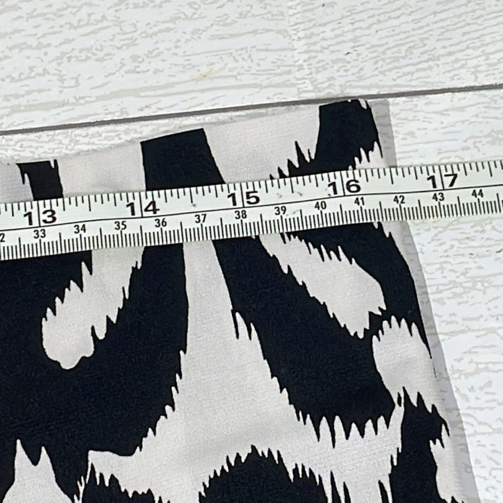 Other Tracy Evans Black White Abstract Ikat Maxi Skirt Size XL Size 33" - 7 Thumbnail