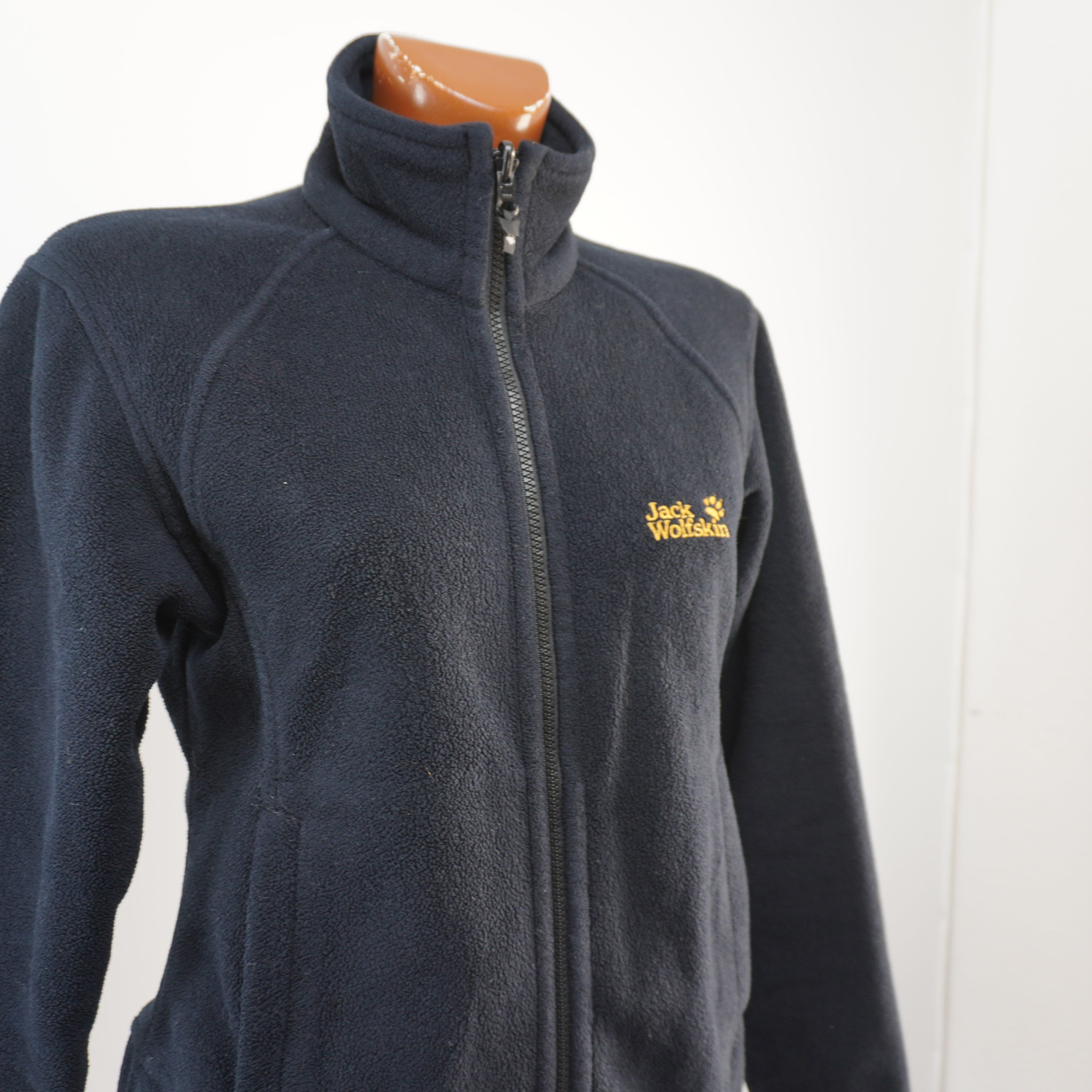 Jack Wolfskin Used Women's Jack Wolfskin Black Hoodie Size M / US 6-8 / IT 42-44 - 9 Thumbnail
