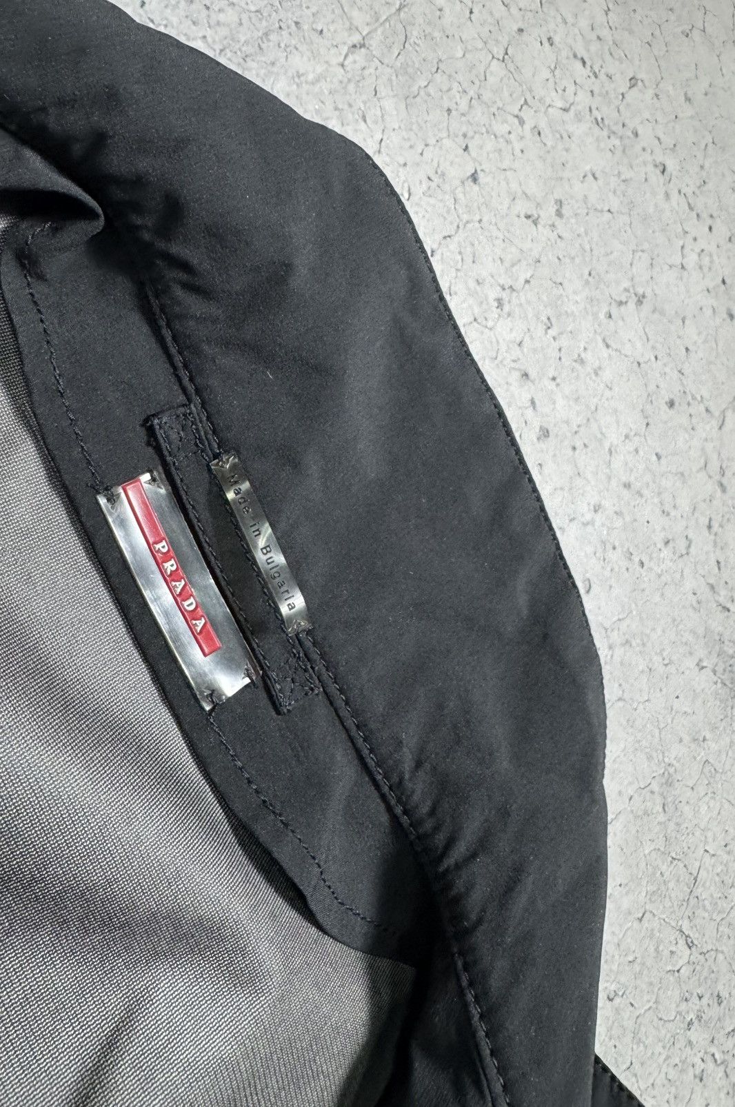Prada Prada Red Tab Nylon Membrane Vintage Luxury Jacket Black Size US L / EU 52-54 / 3 - 7 Thumbnail