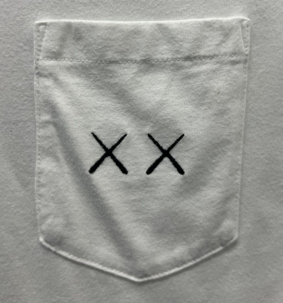 Kaws × Uniqlo UNIQLO KAWS SESAME STREET SHIRT Size US M / EU 48-50 / 2 - 4 Thumbnail