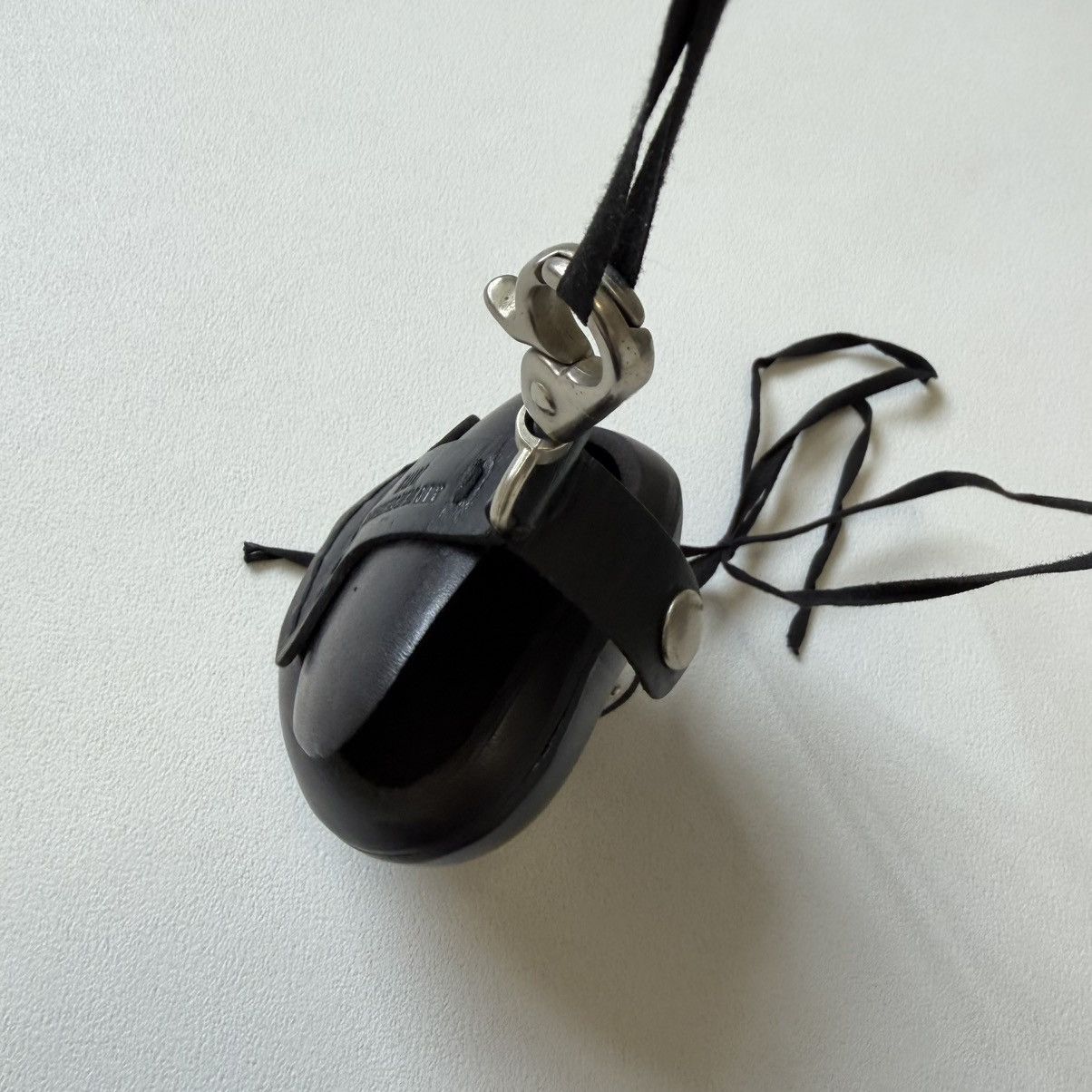 Ann Demeulemeester Black Leather Heart Shaped Locket Necklace Size ONE SIZE - 16 Thumbnail