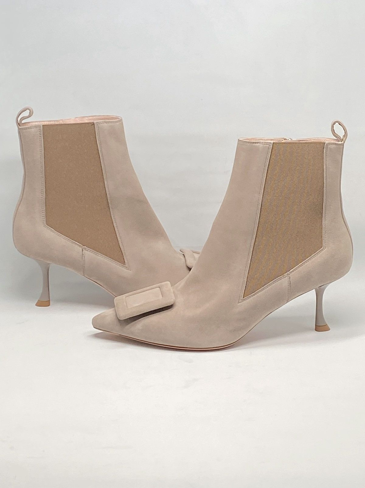 Roger Vivier Roger Vivier Viv In The City Suede Booties size 39.5 Size US 9.5 / IT 39.5 - 8 Thumbnail