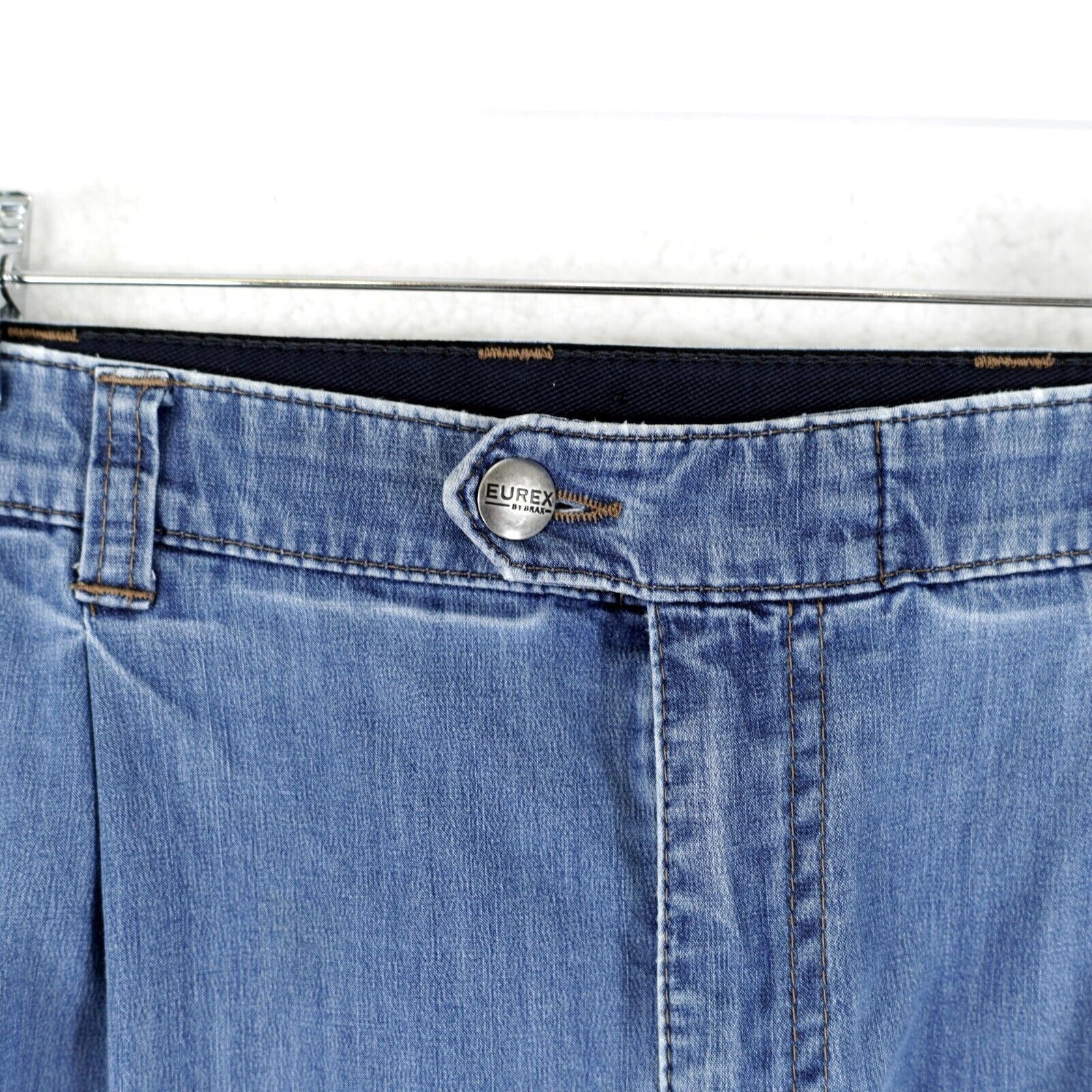 BRAX Brax Eurex Medium Blue Elastic Waist Mid Rise Jeans 36/28 Ta Size US 36 / EU 52 - 3 Thumbnail