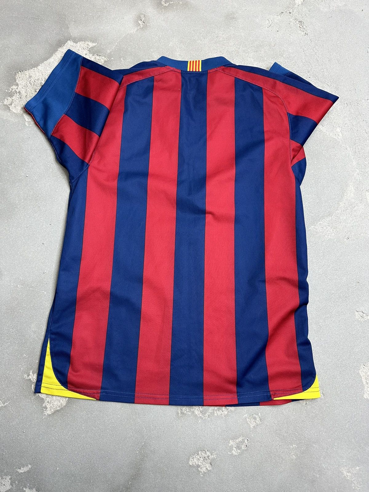 Other Vintage Nike Barcelona 2005 2006 Home Shirt Soccer Jersey S Size US S / EU 44-46 / 1 - 5 Thumbnail