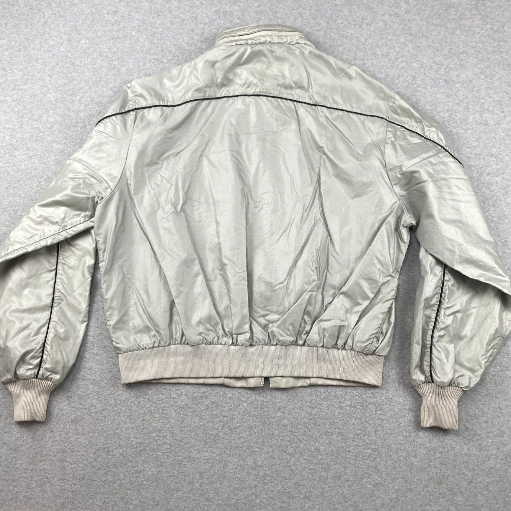 Vintage VINTAGE King Louie Pro Fit Bomber Jacket Mens XL Gray Full Zip Nylon Pockets USA Size US XL / EU 56 / 4 - 7 Thumbnail