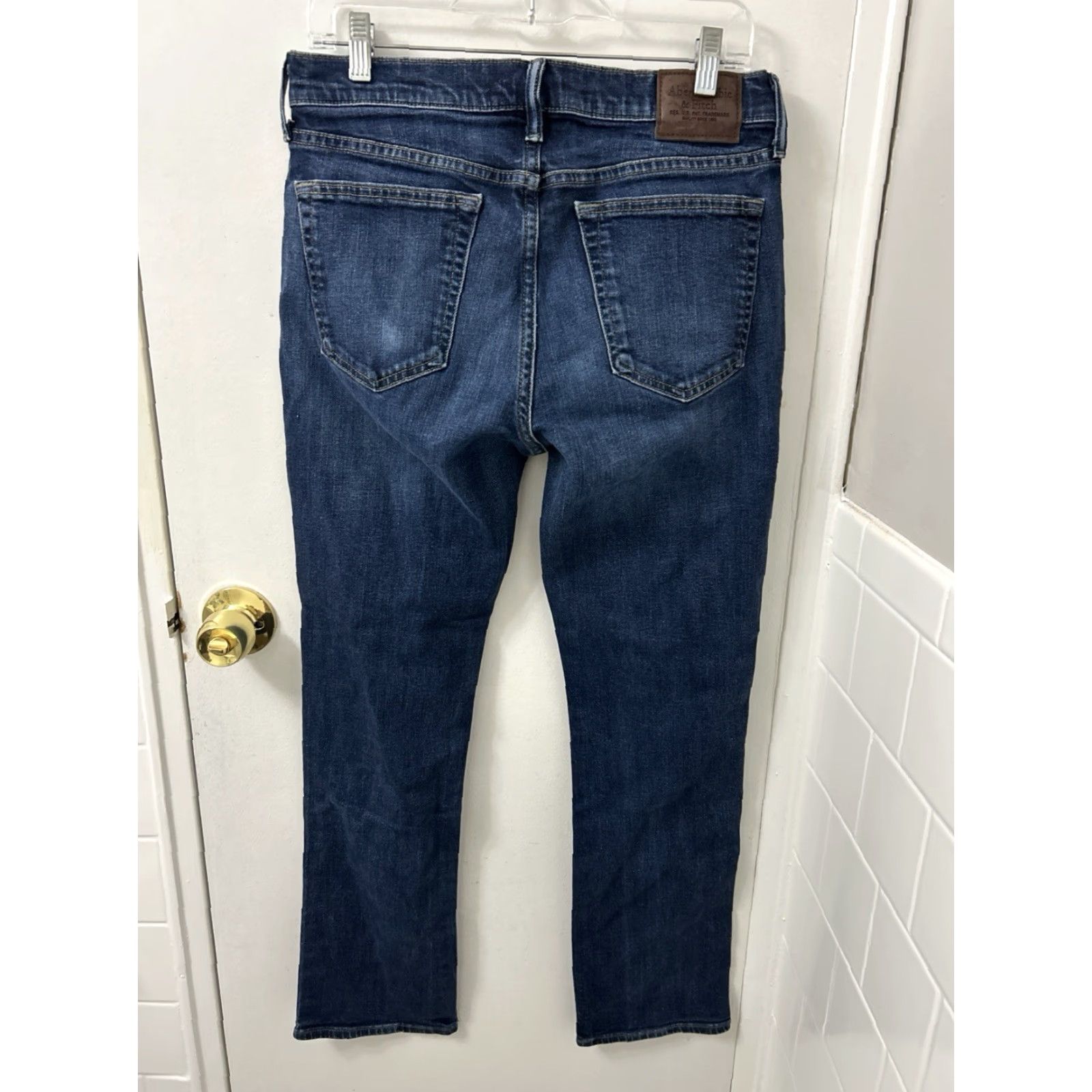 Abercrombie & Fitch Abercrombie & Fitch Jeans Mens 31x30 Dark Wash Straight Stretch Denim Size US 31 - 5 Thumbnail