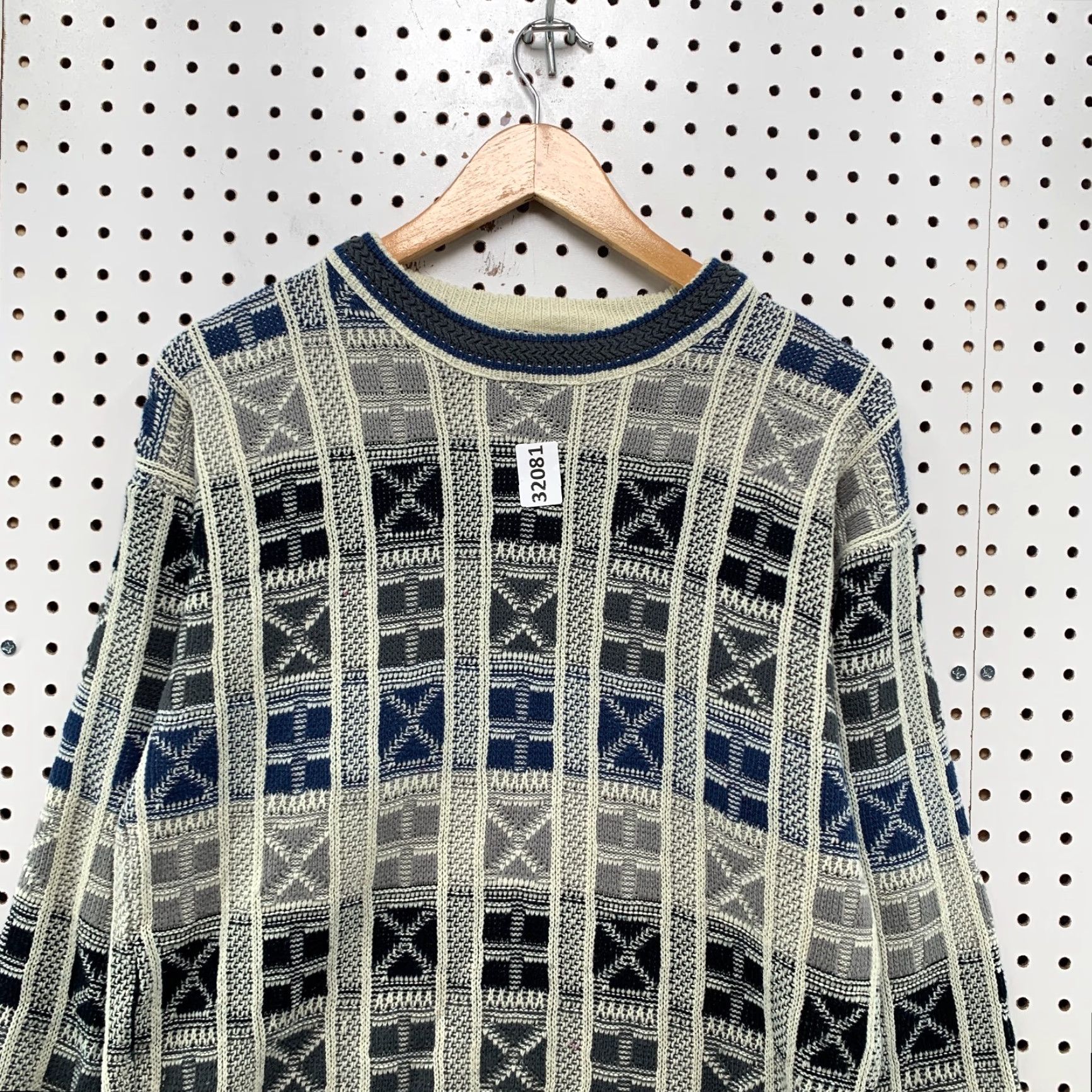 Vintage VINTAGE Botany 500 Knit Sweater Mens Small Geometric Beige 80s 90s USA Size US S / EU 44-46 / 1 - 5 Thumbnail