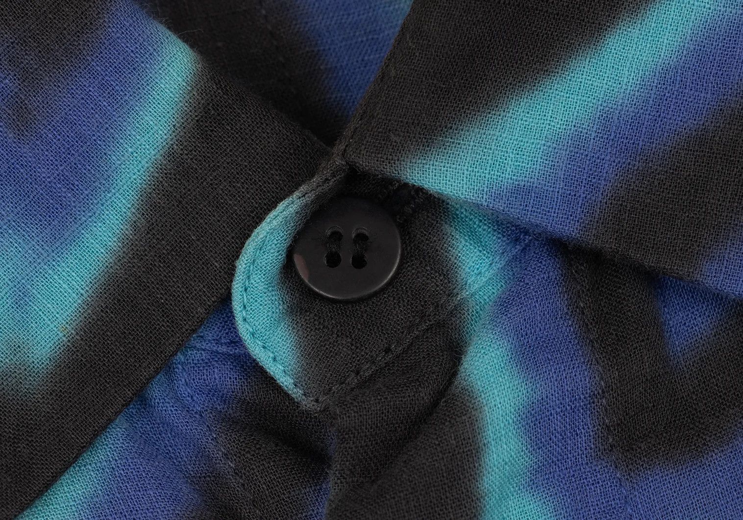 Issey Miyake Psychedelic Line Print Shirt in Blue Aqua Black Size US XL / EU 56 / 4 - 7 Thumbnail