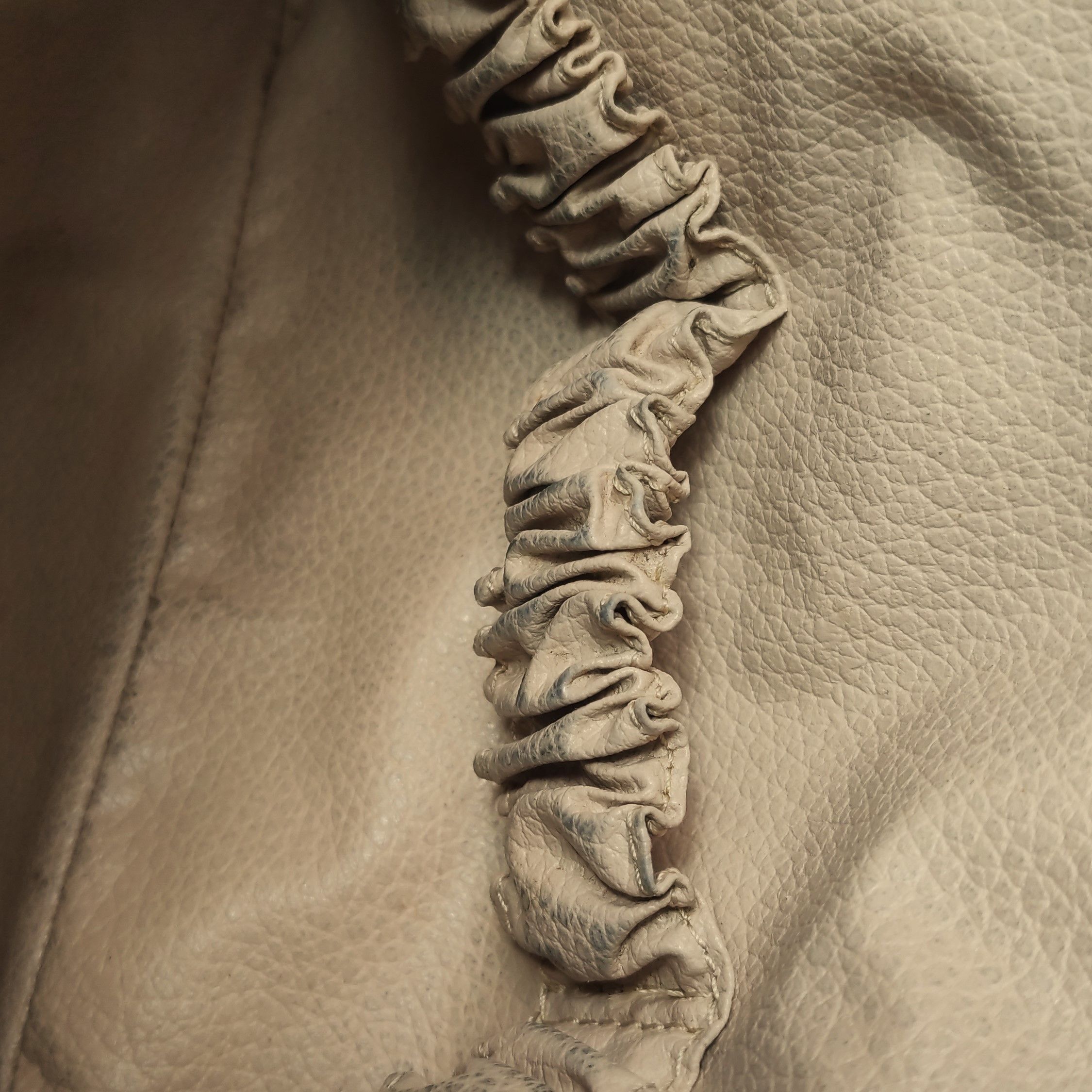Louis Vuitton Louis Vuitton (LV) TrousseToilette old flower zipper clutch Size ONE SIZE - 6 Thumbnail