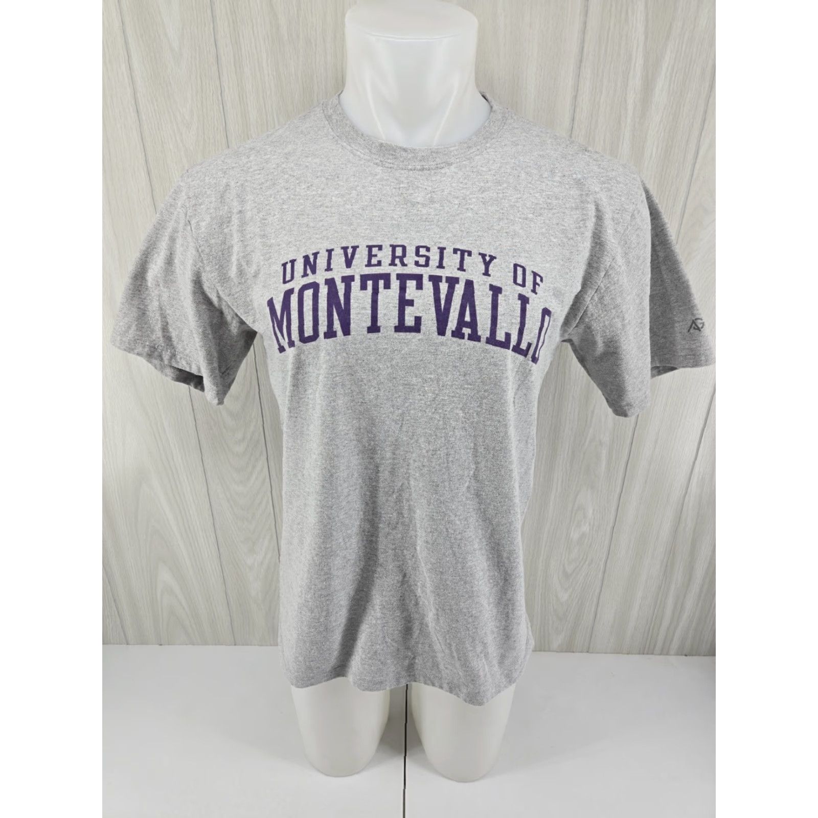 Vintage University of Montevallo Falcons UM T Shirt Size Large Gray Men Regular Cotton Short Sleeve Vintage No N/A Size US L / EU 52-54 / 3 - 2 Thumbnail