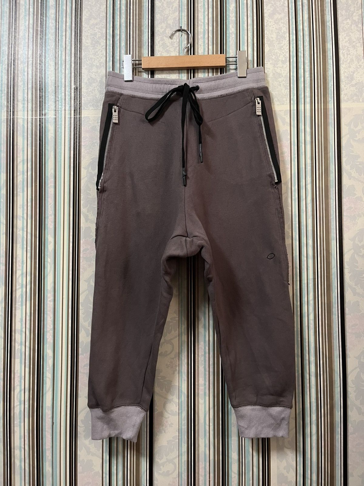 Carpe Diem 2000s joggers fancy thrash faded #I3 Size US 29 - 1 Thumbnail