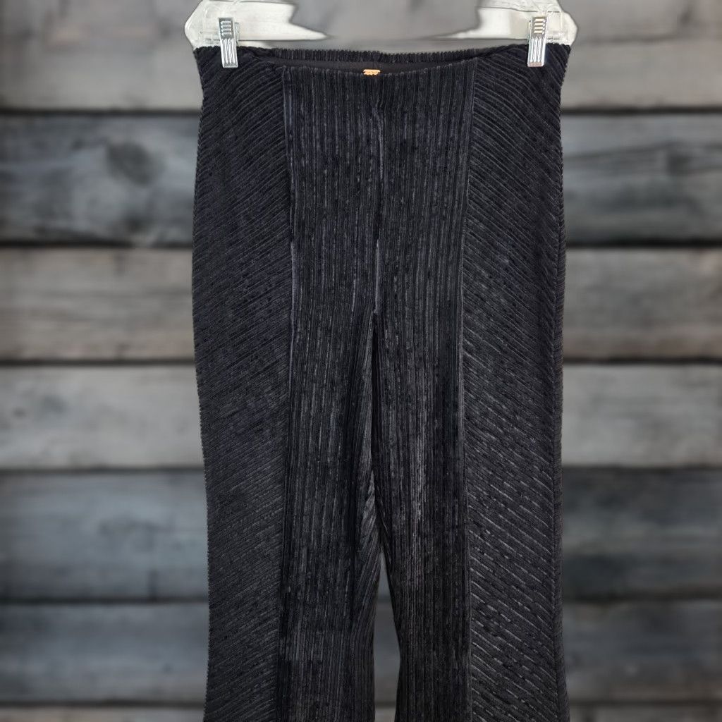 Free People Free People Womens Ribbed Velvet Flare Pants Sz Large Black Pull On High Rise Size 36" / US 14 / IT 50 - 1 Thumbnail