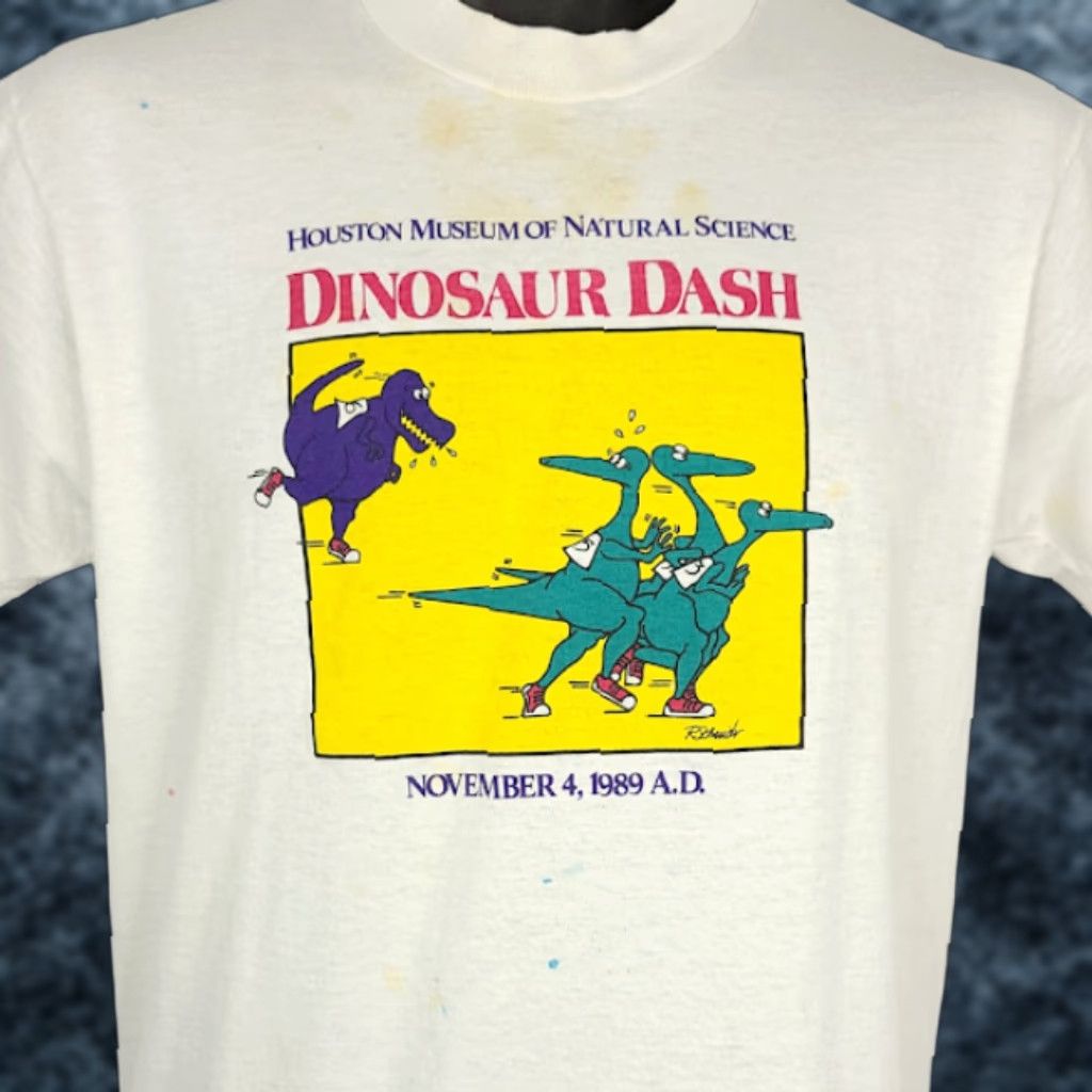 Vintage VINTAGE Dinosaur Dash T Shirt Mens Size Small 80s Museum Of Natural History White Crew Neck Short Sleeve T-Shirt Mens Tyrannosaurus Size US S / EU 44-46 / 1 - 1 Thumbnail