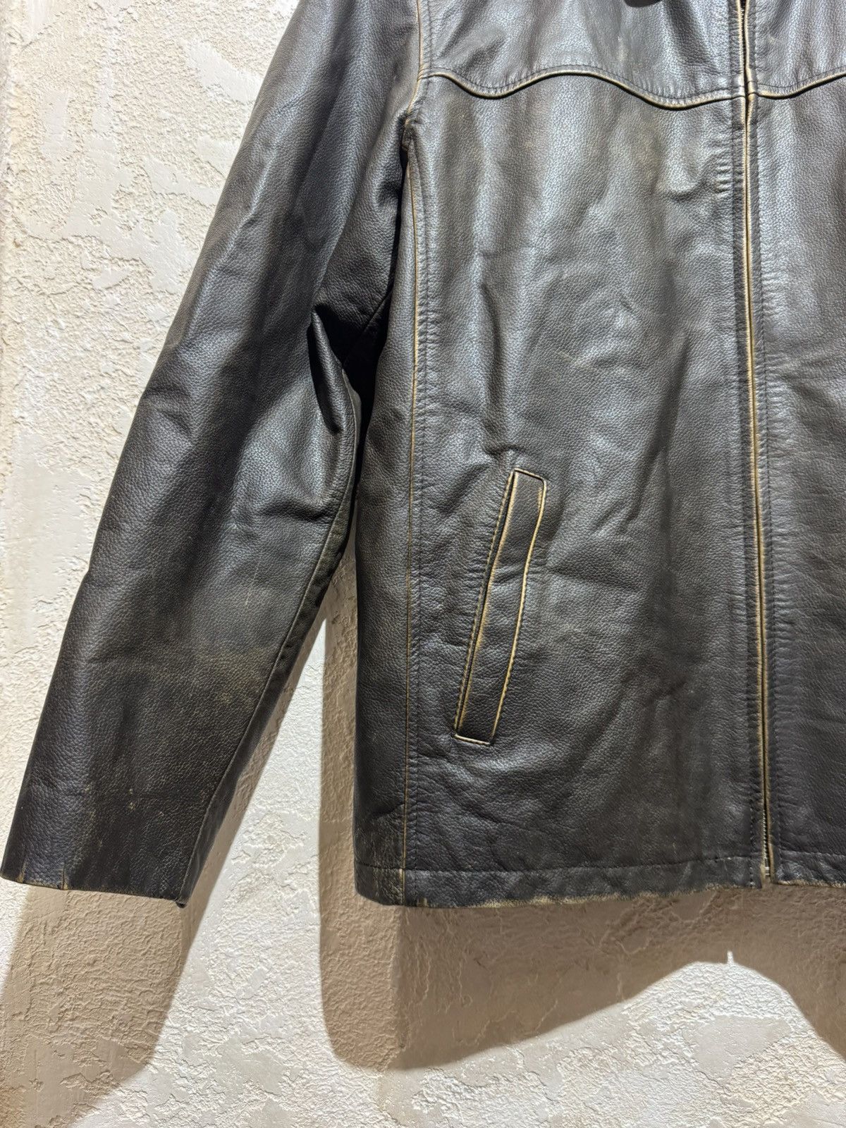 Ben Sherman Ben Sherman Vintage Heavy Faded Leather Jacket Size XL Size US XL / EU 56 / 4 - 2 Thumbnail