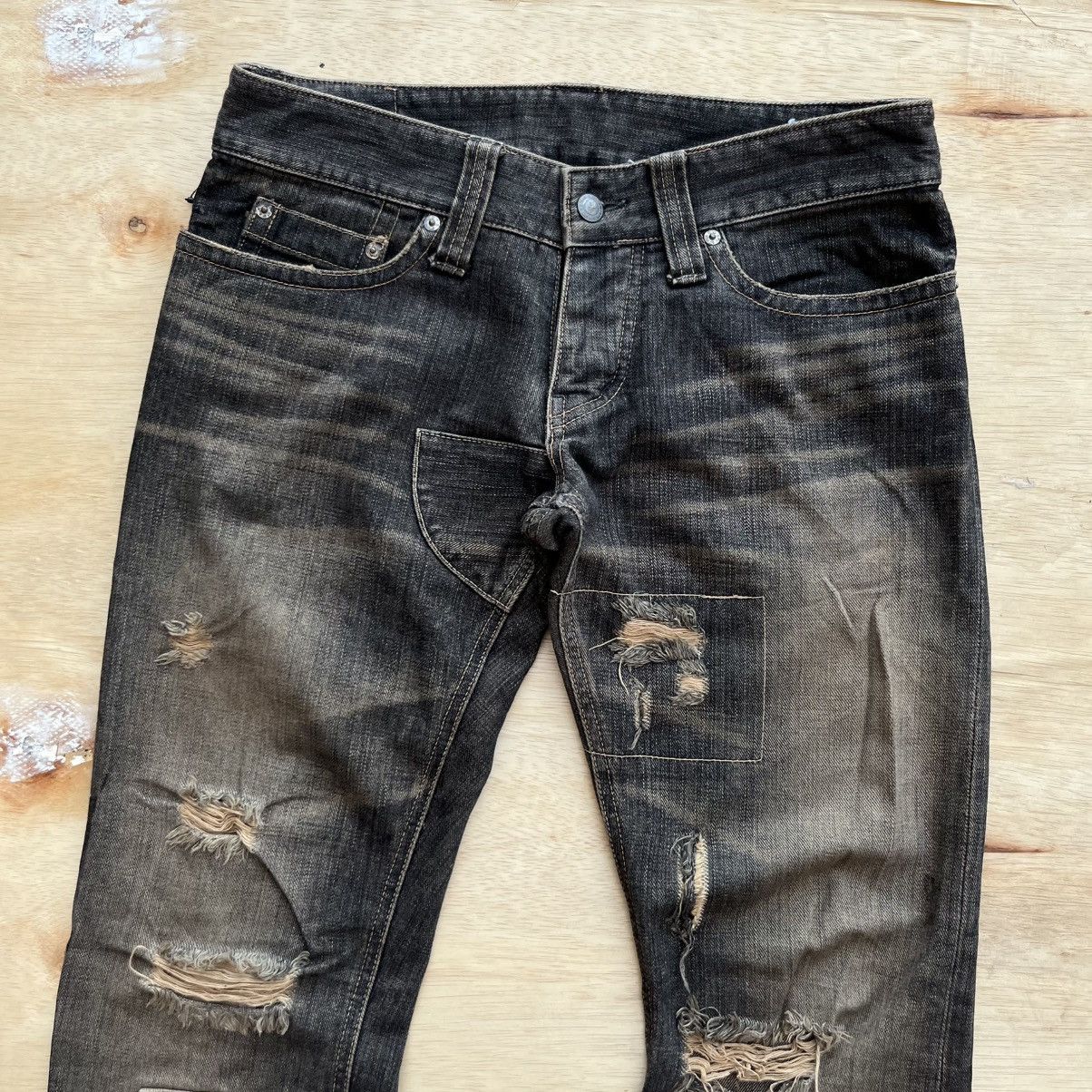 FranCisT MOR.K.S FranCisT _MOR,K.S JAPANESE BRAND PATCH WORK DISTRESSED DENIM Size US 32 / EU 48 - 2 Thumbnail