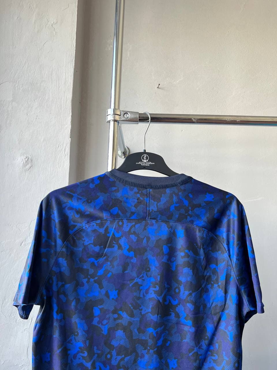 Nike 2018/19 CHELSEA TRAINING SOCCER JERSEY FOOTBALL SHIRT SIZE L Size US L / EU 52-54 / 3 - 11 Thumbnail