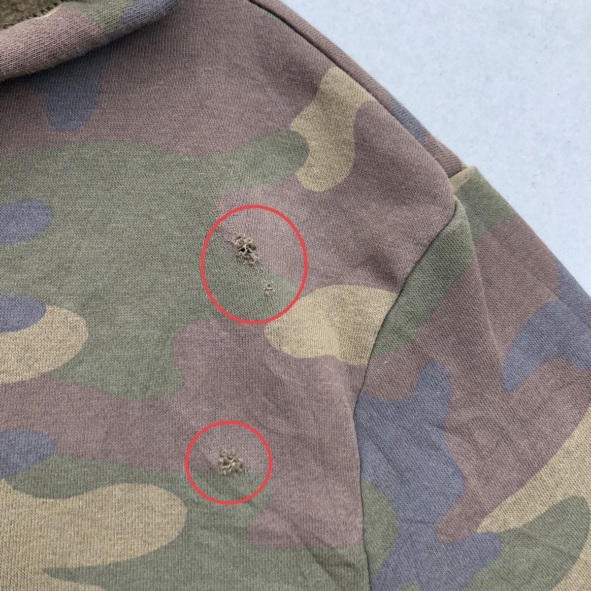 Gap RARE🔥 Vintage GAP Camo Hoodie Sweatshirts Spell Out Logo Size US XL / EU 56 / 4 - 7 Thumbnail
