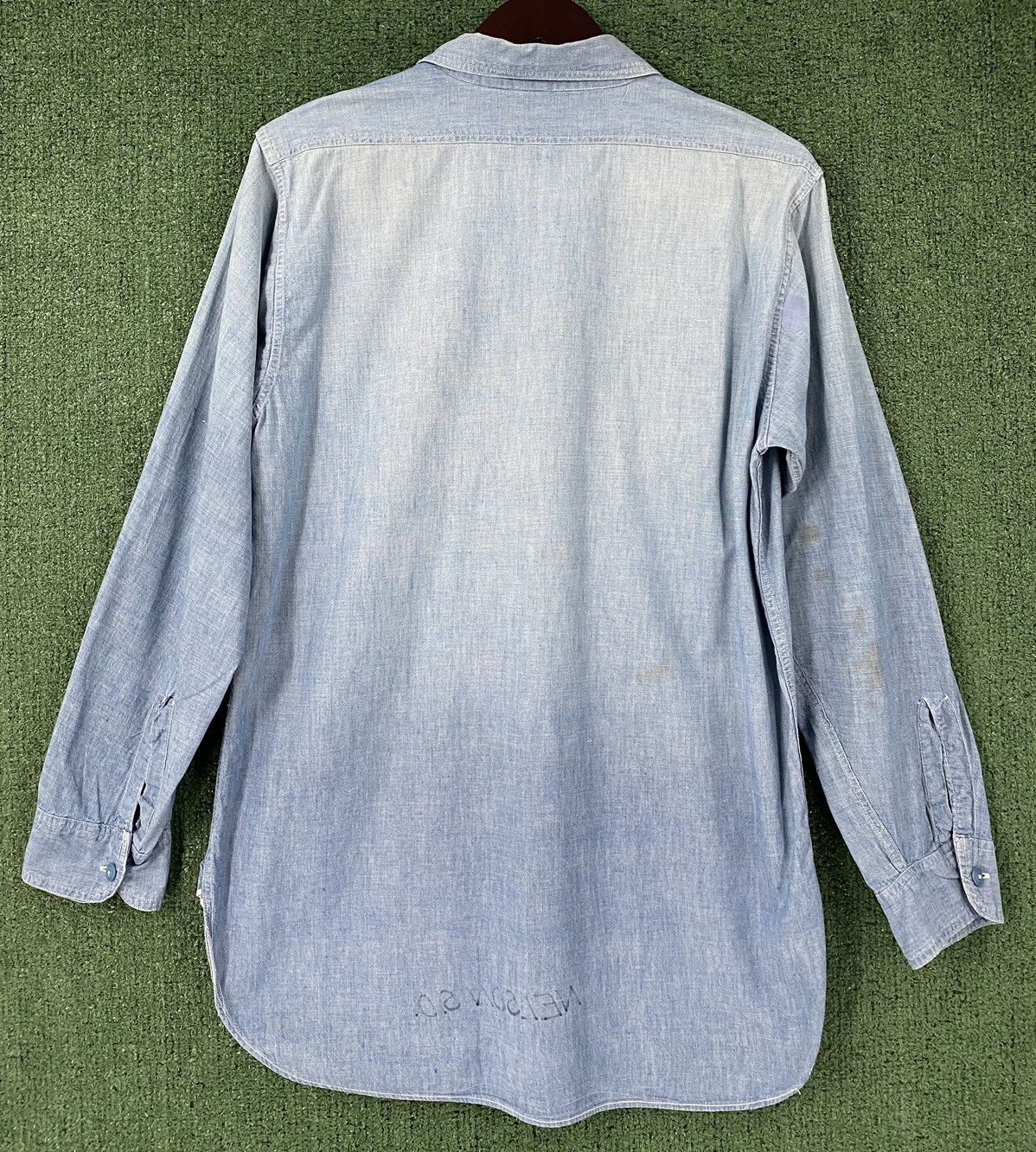 Vintage Vintage 1940's WW2 US Navy Chambray Button Up Work Shirt Size US L / EU 52-54 / 3 - 5 Thumbnail