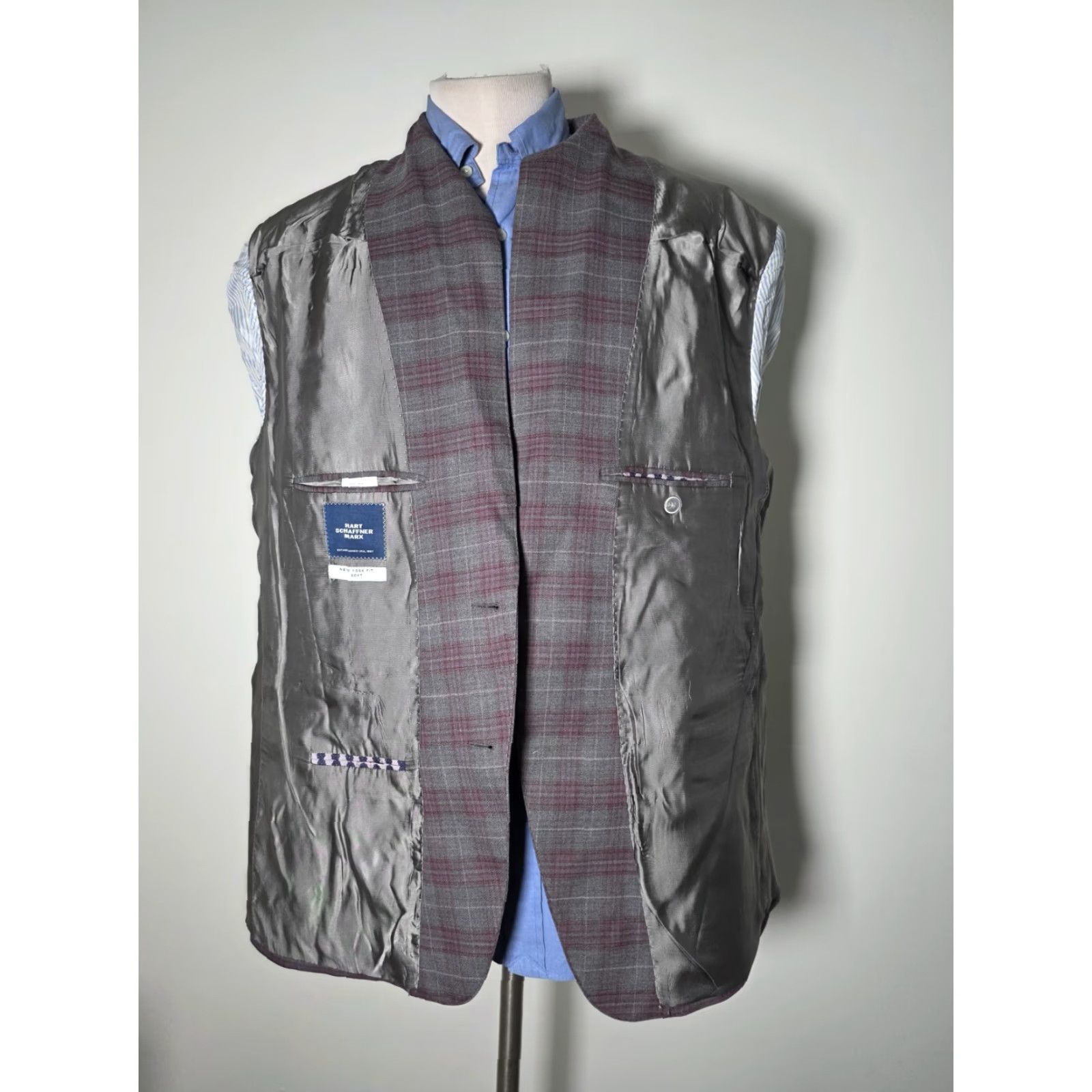 Hart Schaffner Marx Hart Schaffner Marx Sport Coat Jacket 48R Regular Wool Purple Gray Plaid Notch Two-Button Single-Breasted Mens Jacket Coat Size US M / EU 48-50 / 2 - 6 Thumbnail