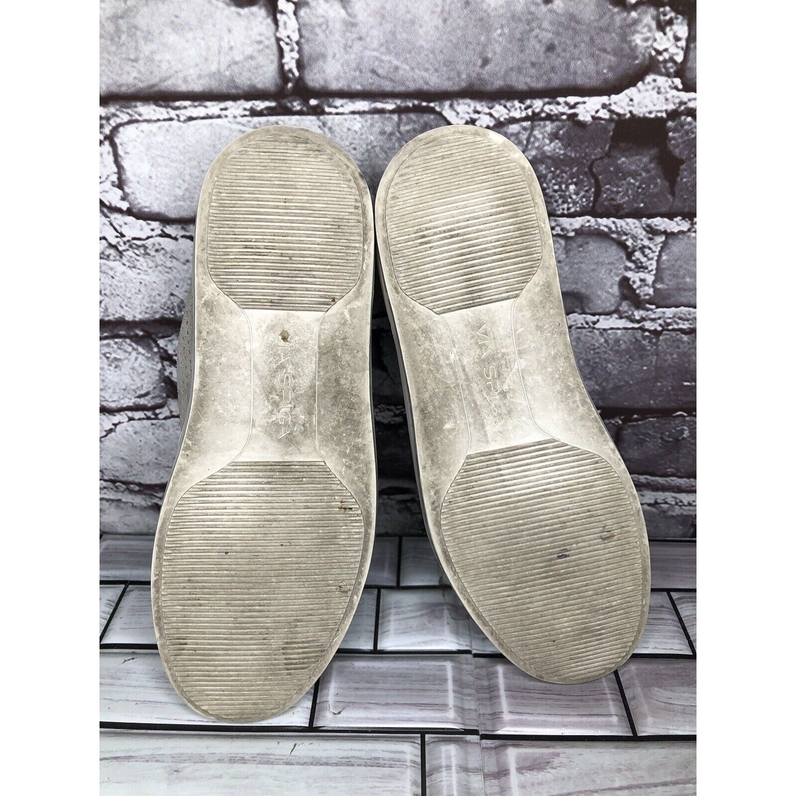 Other Via Spiga Grey Suede Leather Perforated Slip On Sneaker Shoe Size US 7 / IT 37 - 7 Thumbnail